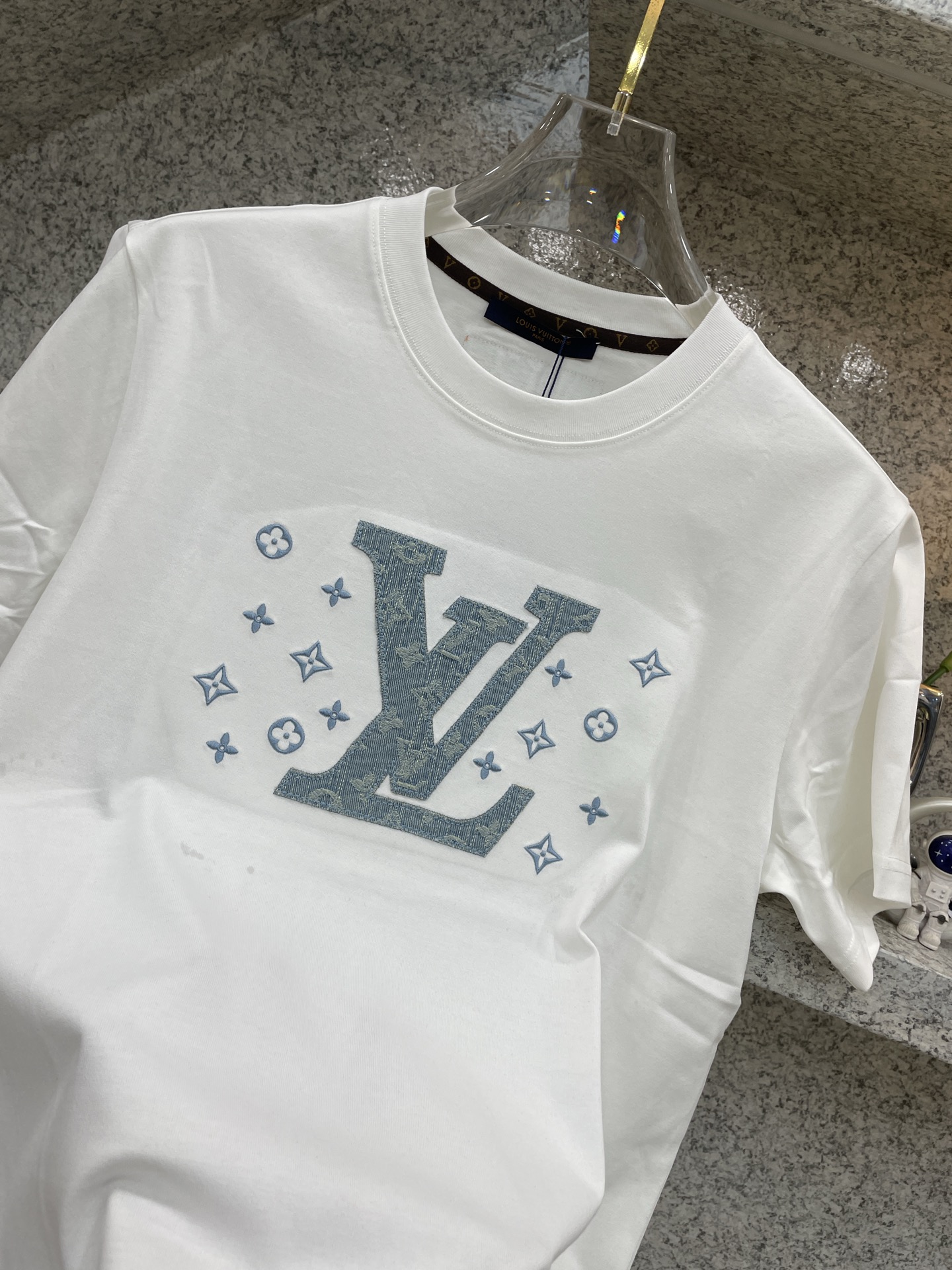 LY驴牌🆕26-华臻尚新品上架🔈春夏首发专柜🆕品相完美 最新款短袖圆领T恤❗️高端订制 设计前卫时尚！品