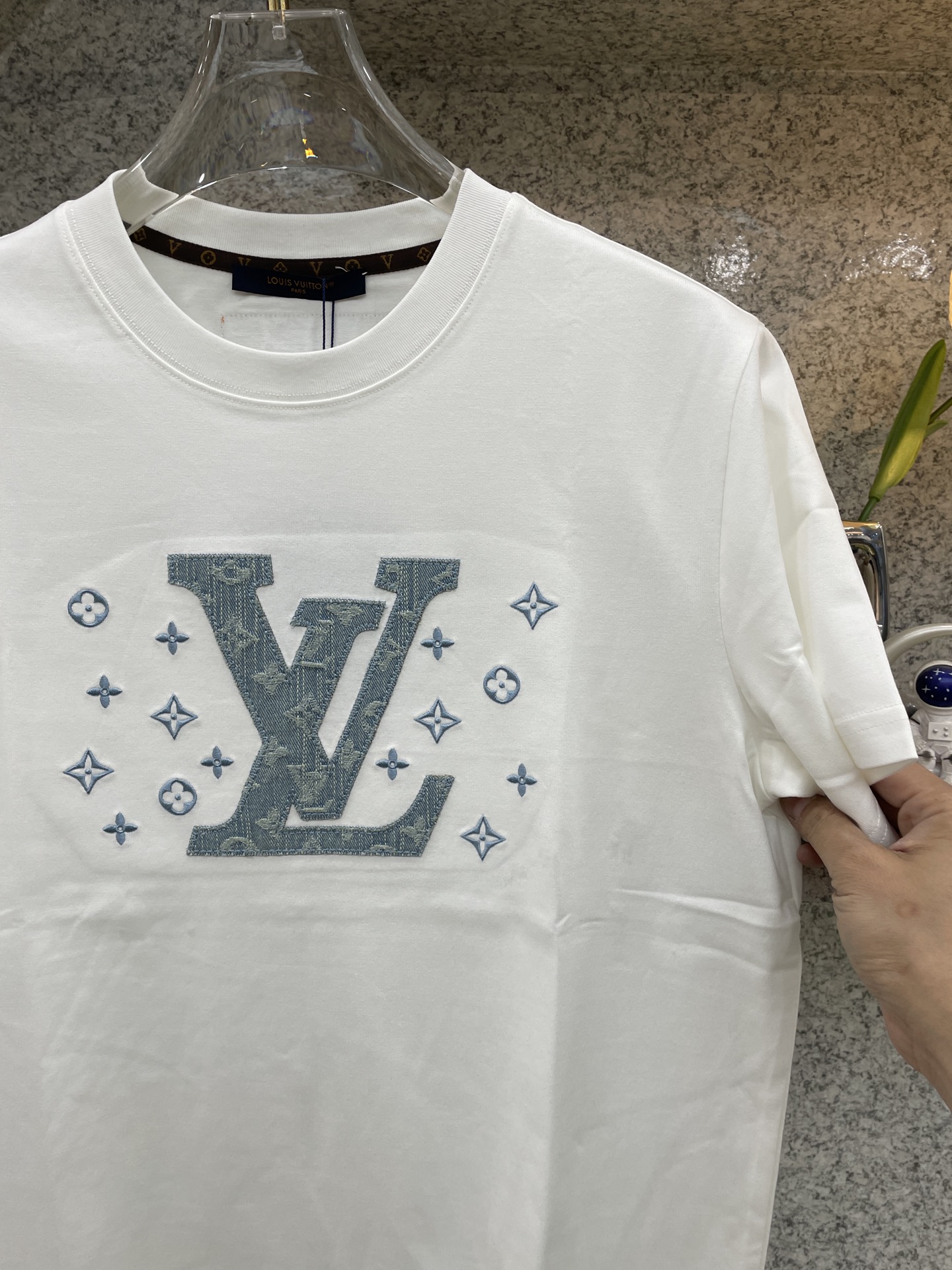 LY驴牌🆕26-华臻尚新品上架🔈春夏首发专柜🆕品相完美 最新款短袖圆领T恤❗️高端订制 设计前卫时尚！品