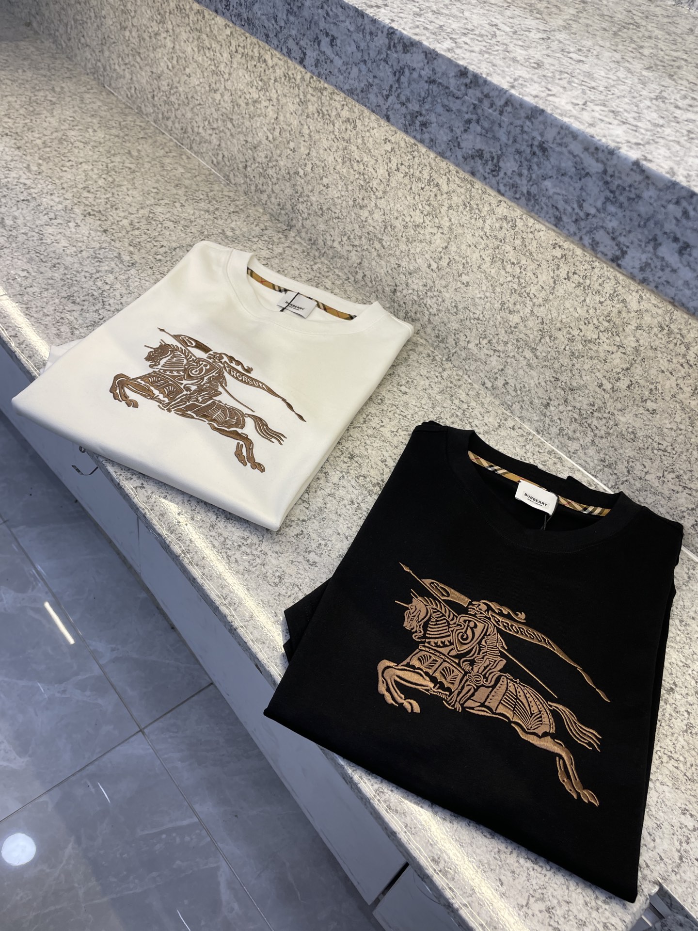 . 627426_250 627426_250 627426_250 627426_250