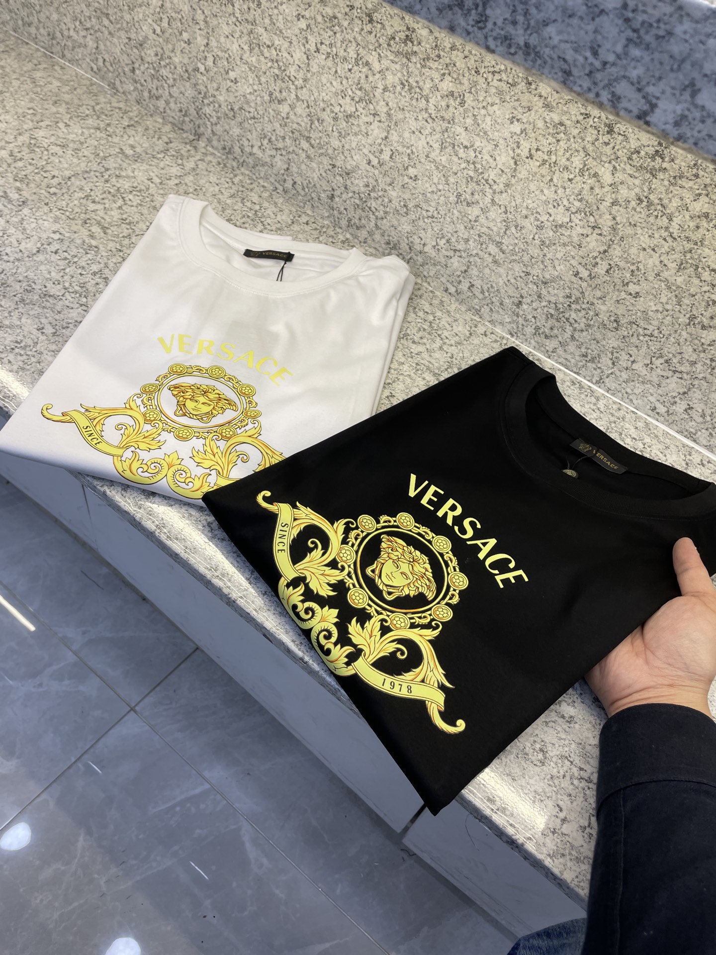 . 627432_250 627432_250 627432_250 627432_250