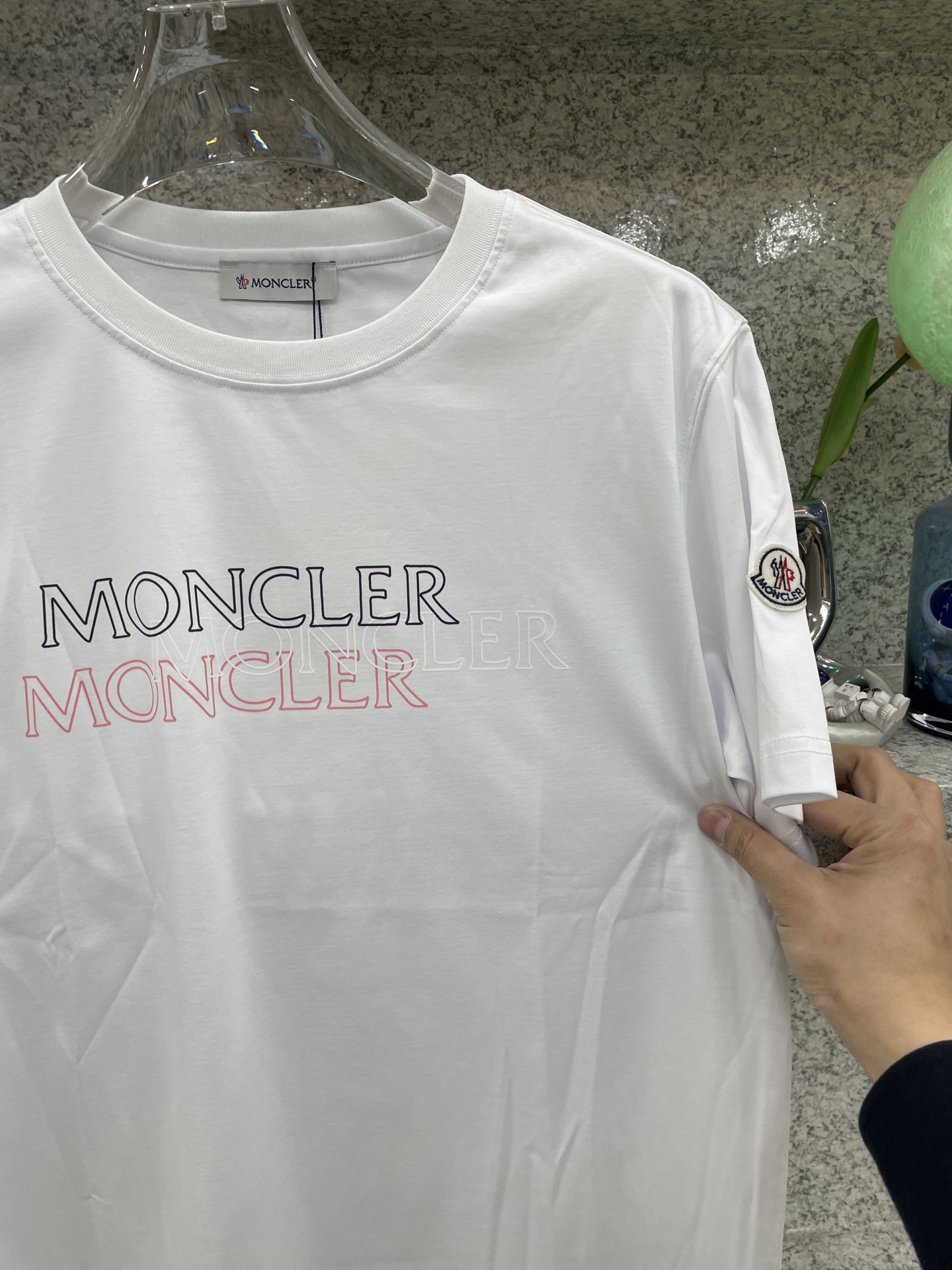 MC盟扣莱🆕W-长绒丝光棉🥰滑溜丝爽 轻肤🕹新品上架🔈春夏首发专柜🆕最新款短袖圆领T恤❗️高端订制 设计