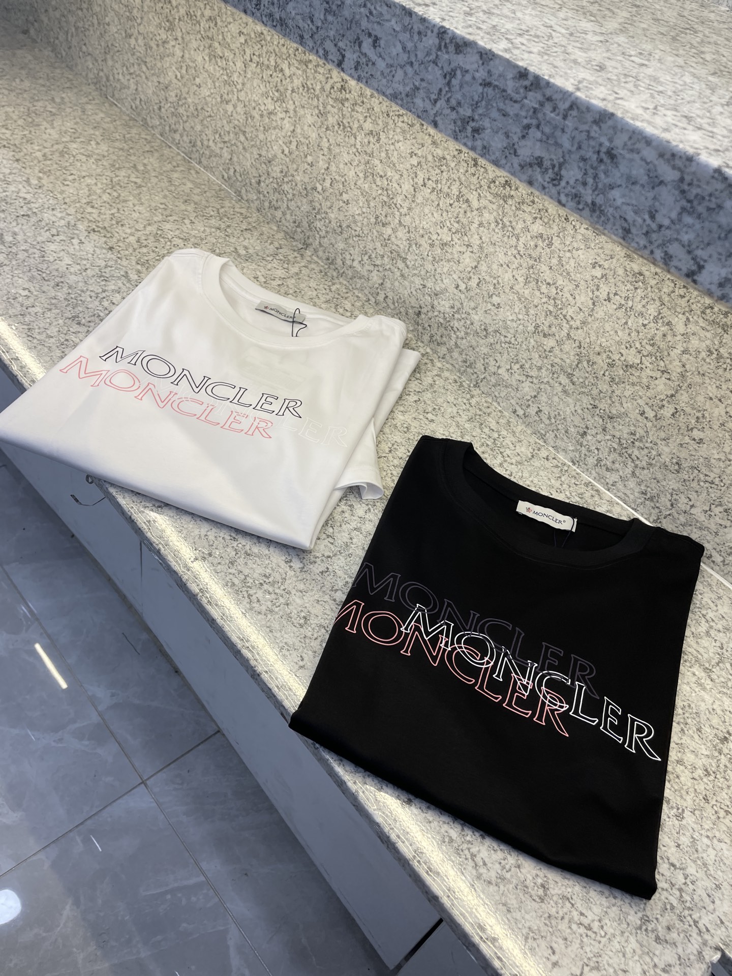 MC盟扣莱🆕W-长绒丝光棉🥰滑溜丝爽 轻肤🕹新品上架🔈春夏首发专柜🆕最新款短袖圆领T恤❗️高端订制 设计