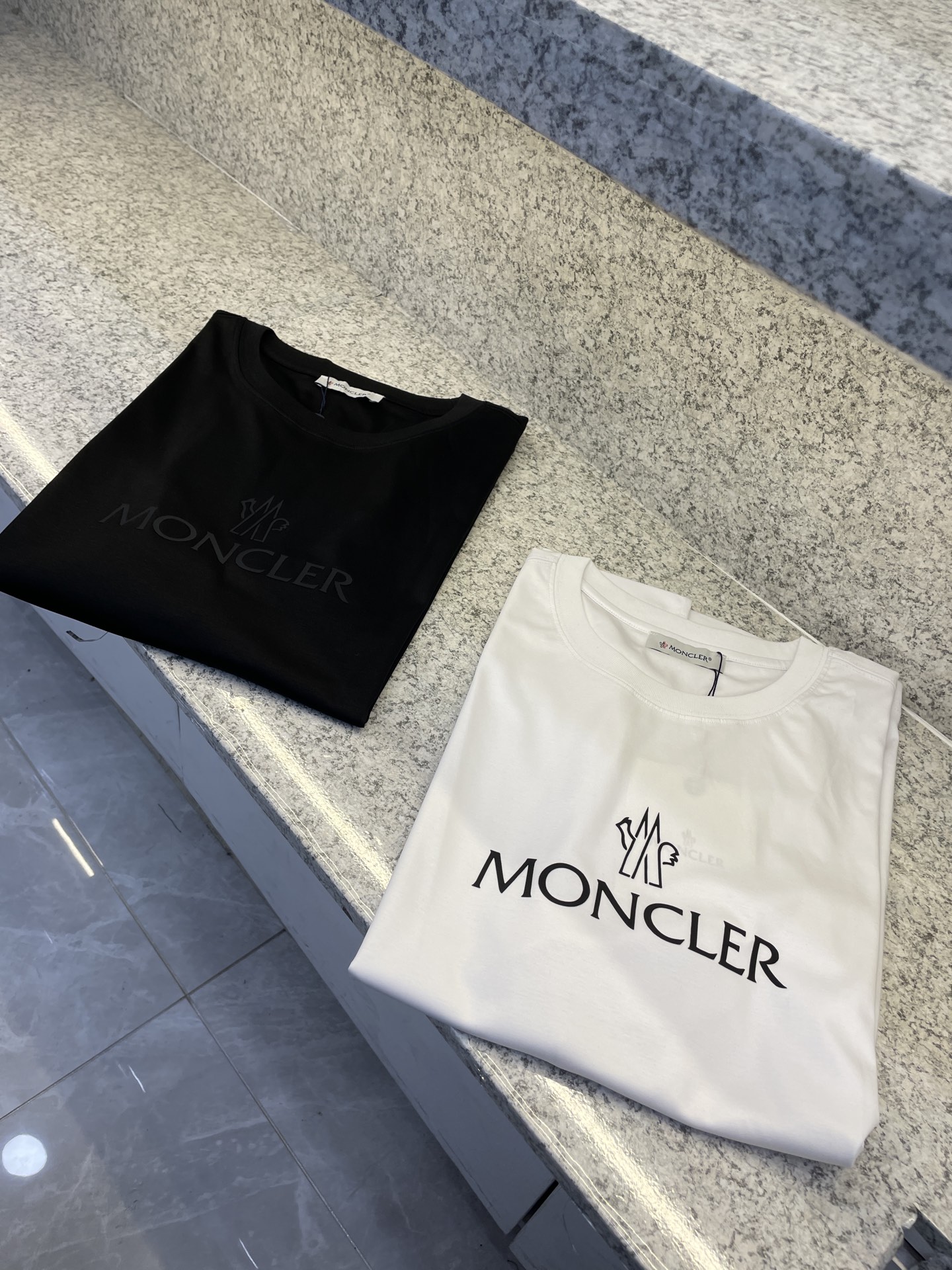 MC盟扣莱🆕W-长绒丝光棉🥰滑溜丝爽 轻肤🕹新品上架🔈春夏首发专柜🆕最新款短袖圆领T恤❗️高端订制 设计