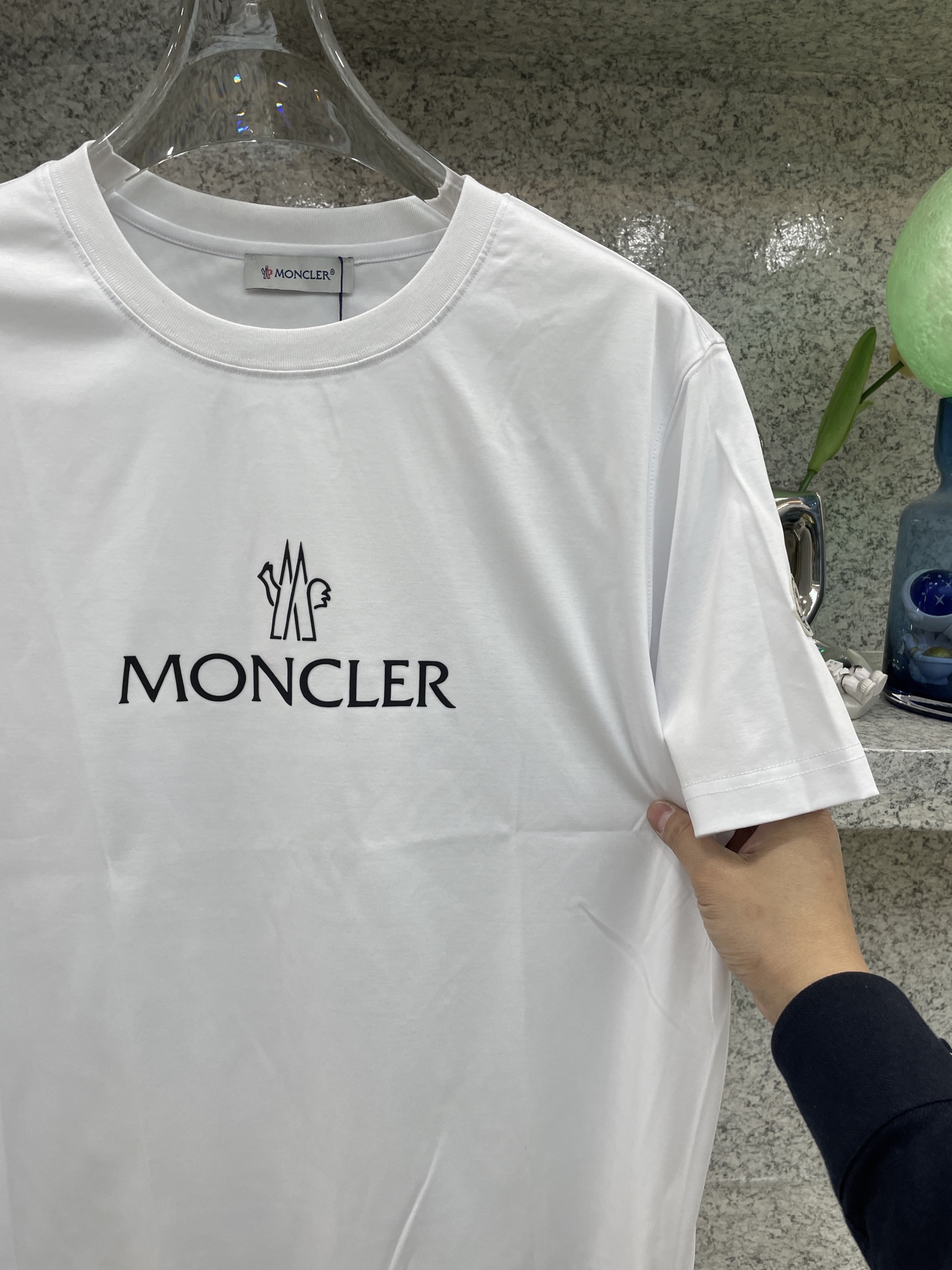 MC盟扣莱🆕W-长绒丝光棉🥰滑溜丝爽 轻肤🕹新品上架🔈春夏首发专柜🆕最新款短袖圆领T恤❗️高端订制 设计