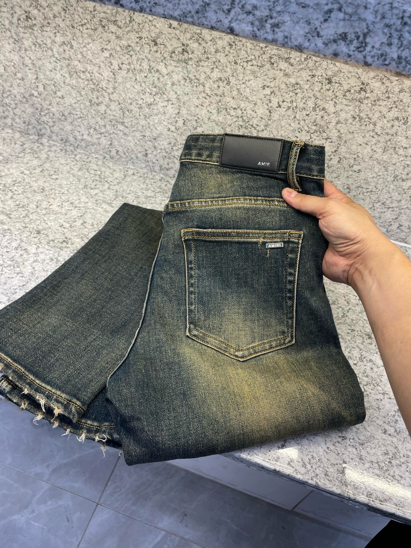 AMIRI 艾米利🔈红古铜重工洗水✅s官网春款牛仔裤👖四季穿常规弹力面料 柔软亲肤面料 重工定位洗水 专