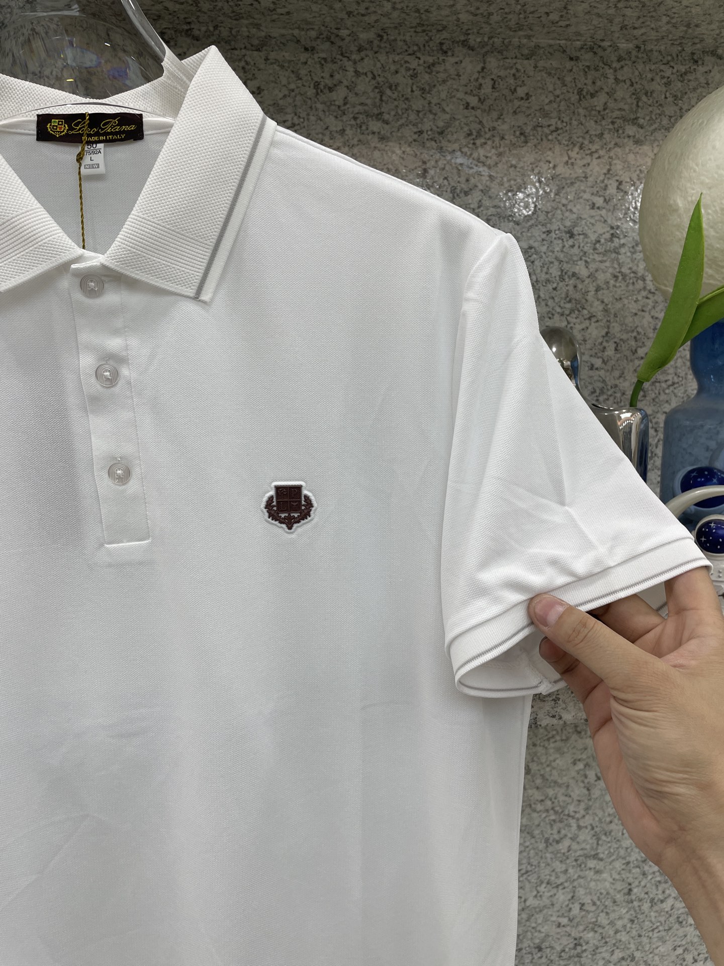 loro Piana.诺悠翩雅 经典基础款Polo🔈永不过时的绅士格调✨三色随心选，细腻亲肤面料，胸口精