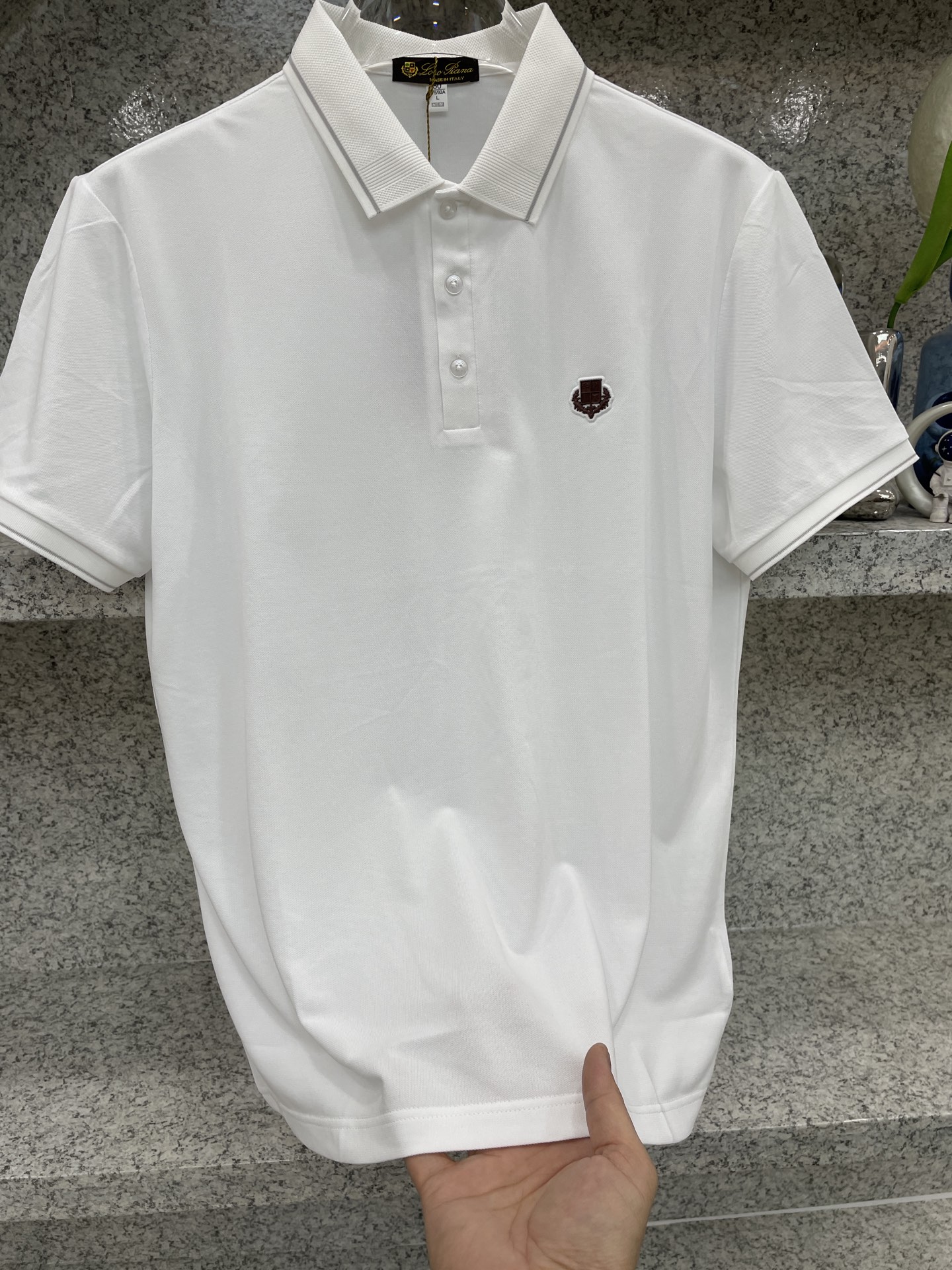 loro Piana.诺悠翩雅 经典基础款Polo🔈永不过时的绅士格调✨三色随心选，细腻亲肤面料，胸口精