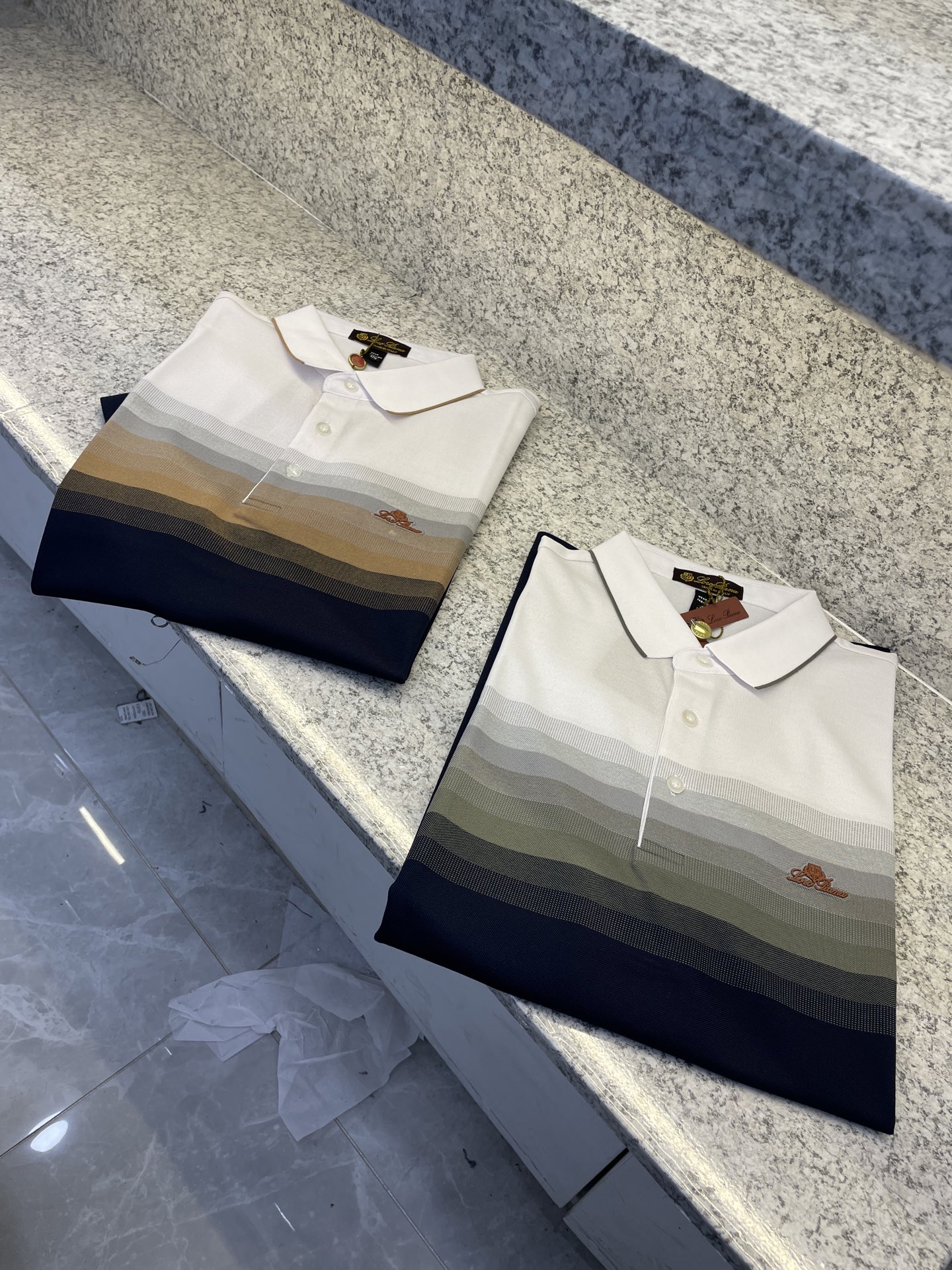 loro Piana.诺悠翩雅🔈26春夏 🆕渐变条纹Polo，解锁夏日绅士格调✨细腻亲肤面料，撞色渐变设