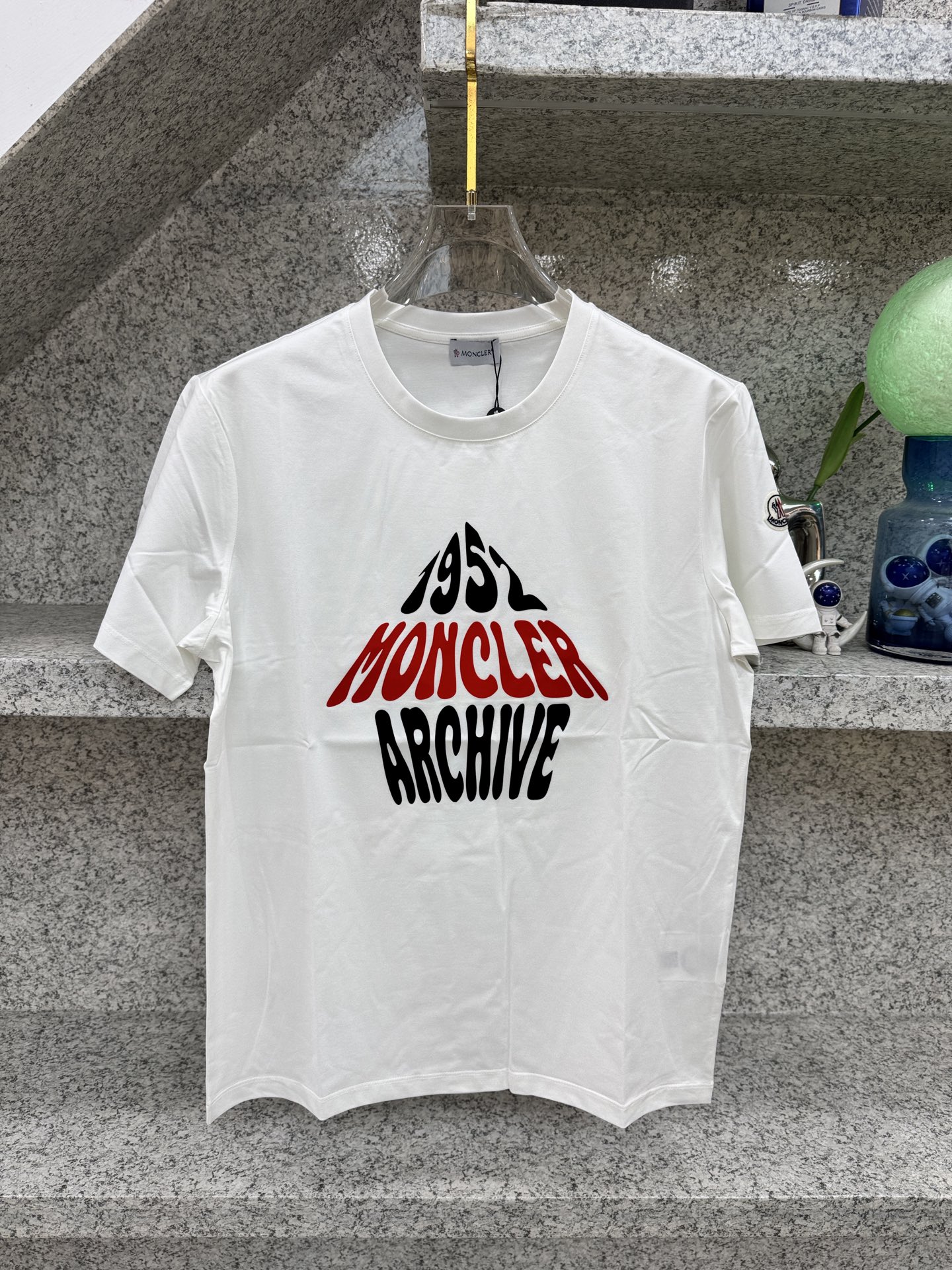 MC盟扣莱2️⃣6️⃣新品专柜代购臻选高版本质地🅰️级 🔈6夏季🆕专柜最新款圆领短袖 高端订制 设计前卫