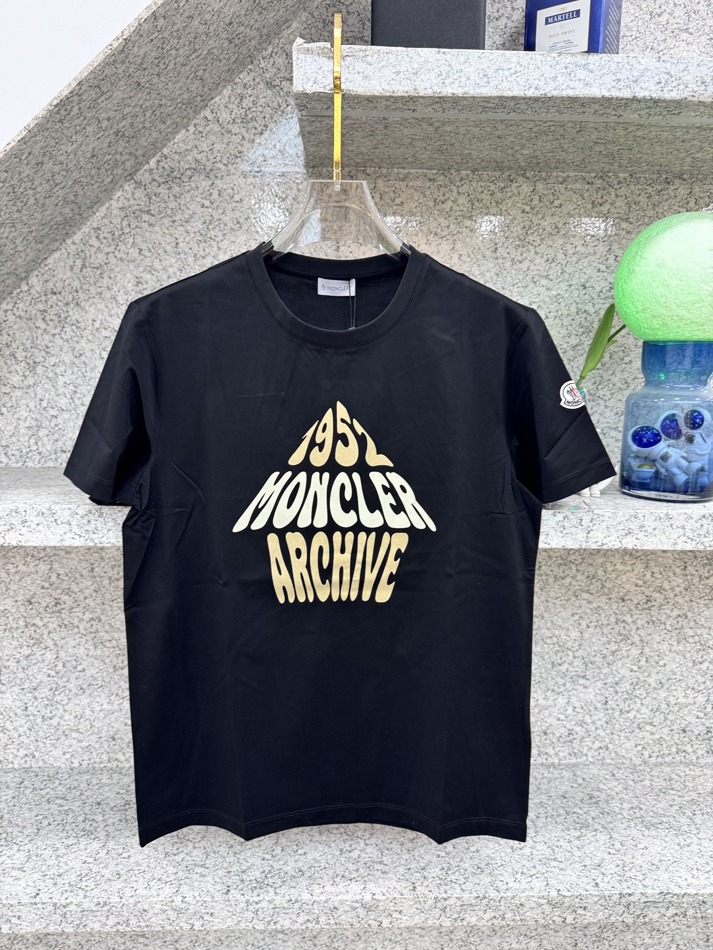 MC盟扣莱2️⃣6️⃣新品专柜代购臻选高版本质地🅰️级 🔈6夏季🆕专柜最新款圆领短袖 高端订制 设计前卫