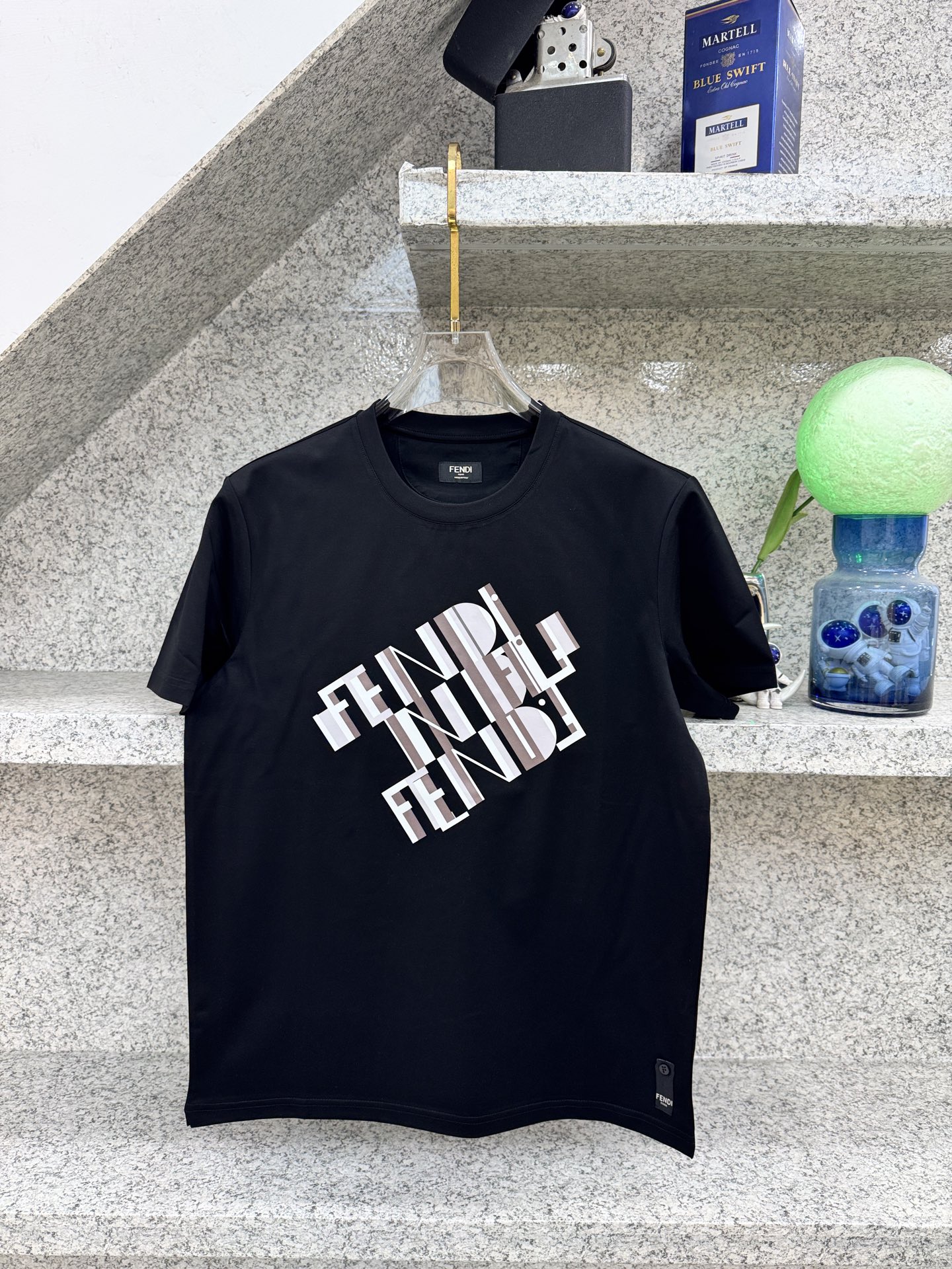 FIND芬迪2️⃣6️⃣新品专柜代购臻选高版本质地🅰️级 🔈6夏季🆕专柜最新款圆领短袖 高端订制 设计前