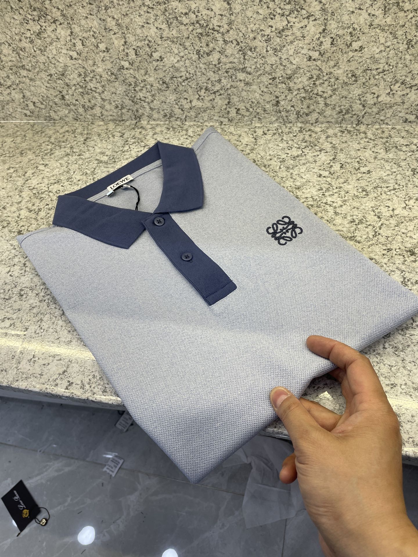 LOEWE罗家高端 🆕D冬Polo🔈永不过时的绅士格调✨细腻亲肤面料，胸口精致刺绣点缀 高级起角订制简约