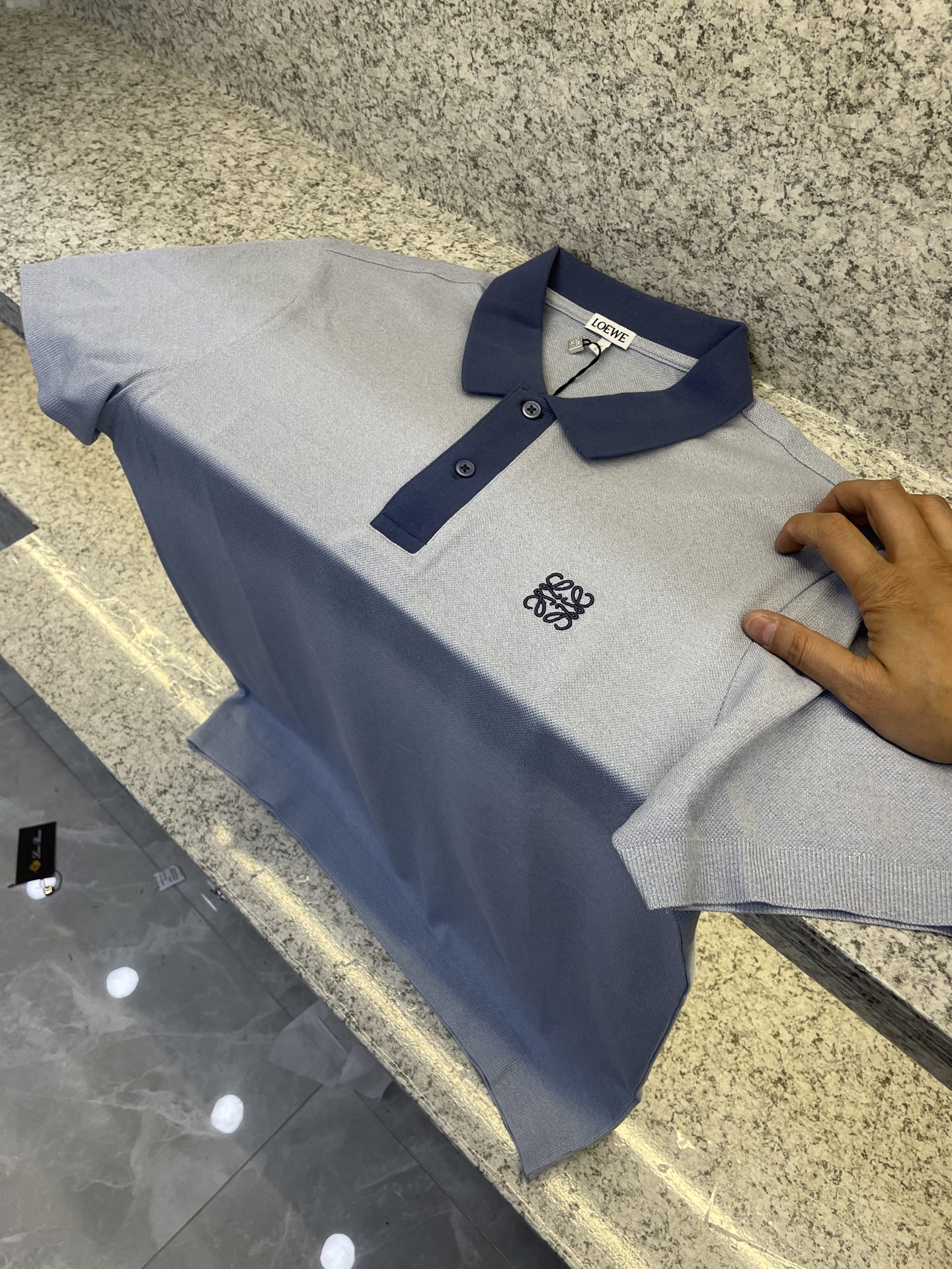 LOEWE罗家高端 🆕D冬Polo🔈永不过时的绅士格调✨细腻亲肤面料，胸口精致刺绣点缀 高级起角订制简约