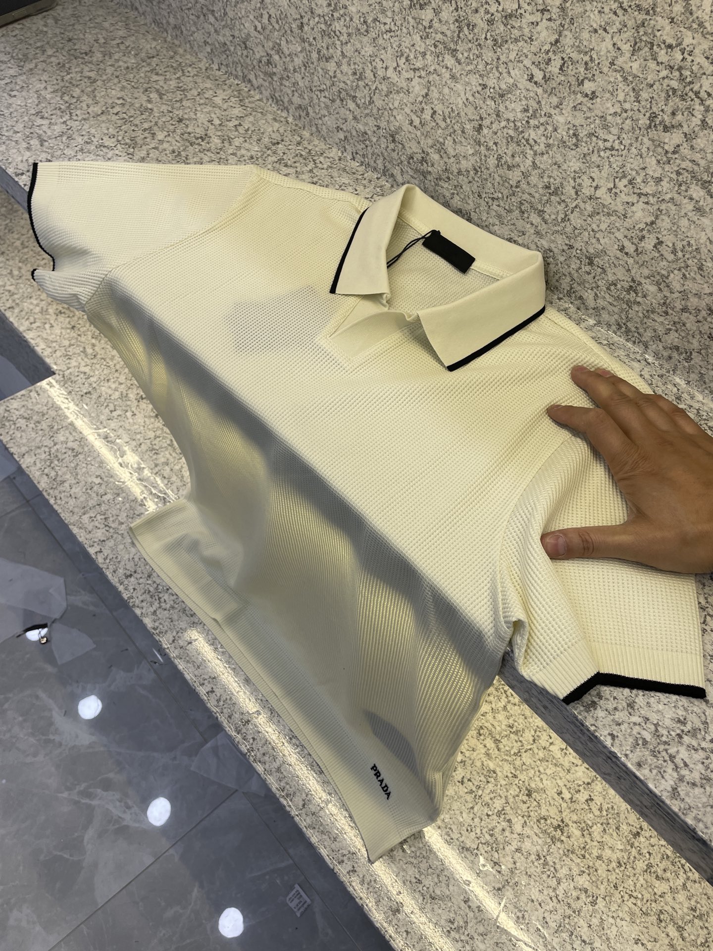 PD普拉哒高端 🆕D冬Polo🔈永不过时的绅士格调✨细腻亲肤面料，胸口精致刺绣点缀 高级起角订制简约翻领