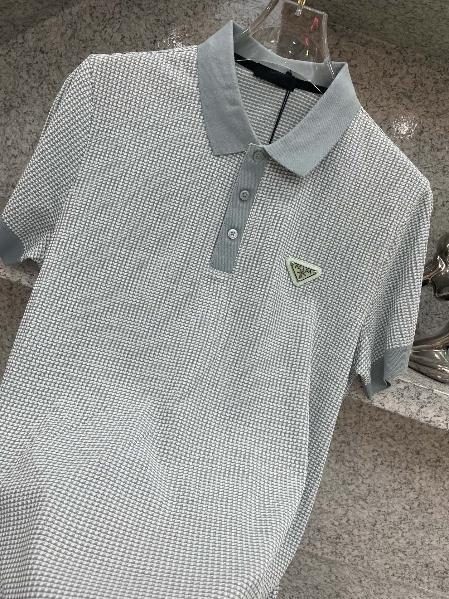 PD普拉哒高端 🆕D冬Polo🔈订制面料 细腻亲肤面料，三角标奢华感设计点缀 高级起角订制简约翻领设计，