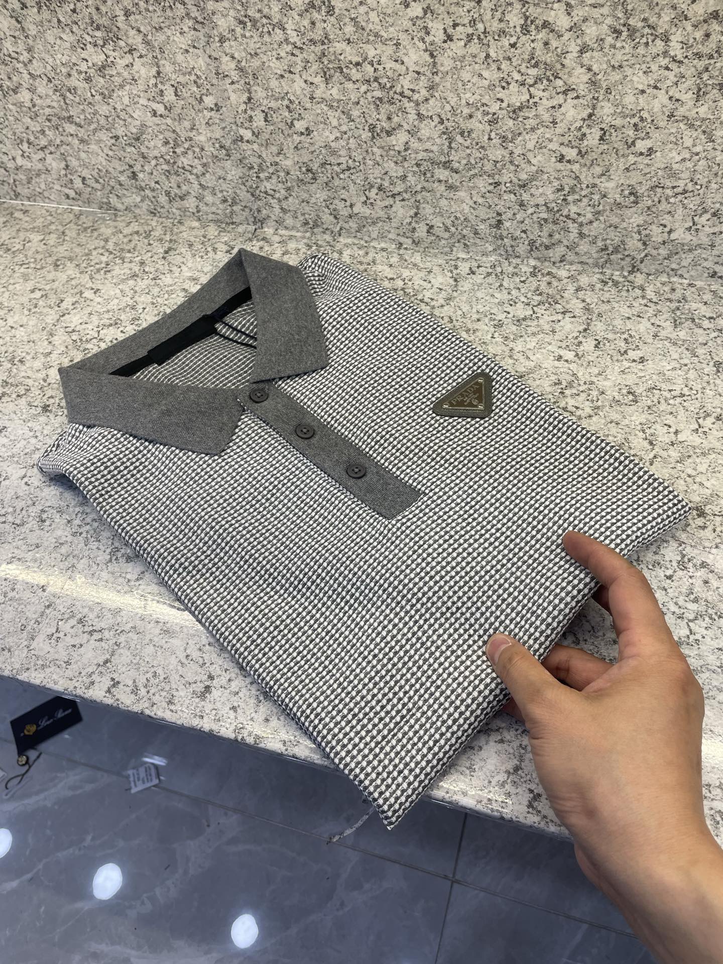 PD普拉哒高端 🆕D冬Polo🔈订制面料 细腻亲肤面料，三角标奢华感设计点缀 高级起角订制简约翻领设计，