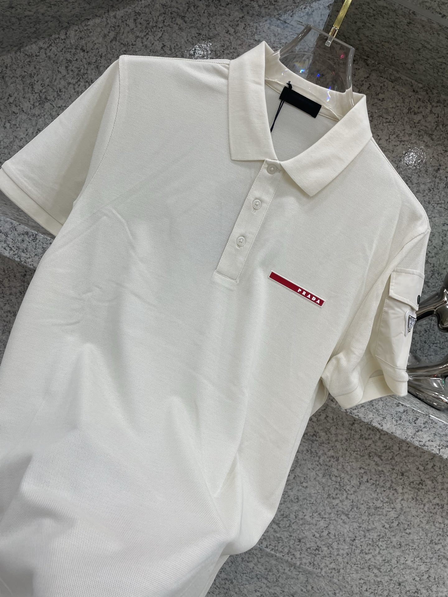 PD普拉哒高端 🆕D冬Polo🔈订制丝光株地面料 细腻亲肤面料，三角标奢华感设计点缀 高级起角订制简约翻