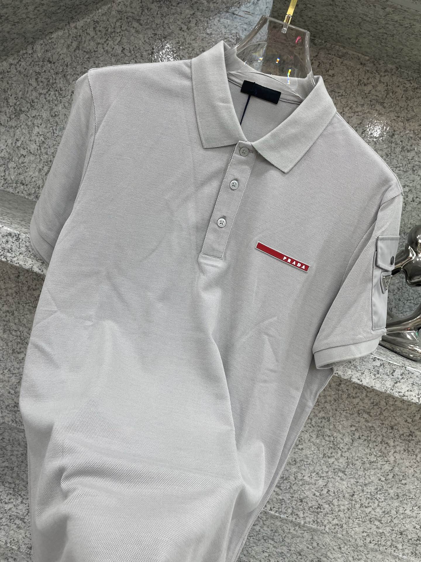 PD普拉哒高端 🆕D冬Polo🔈订制丝光株地面料 细腻亲肤面料，三角标奢华感设计点缀 高级起角订制简约翻