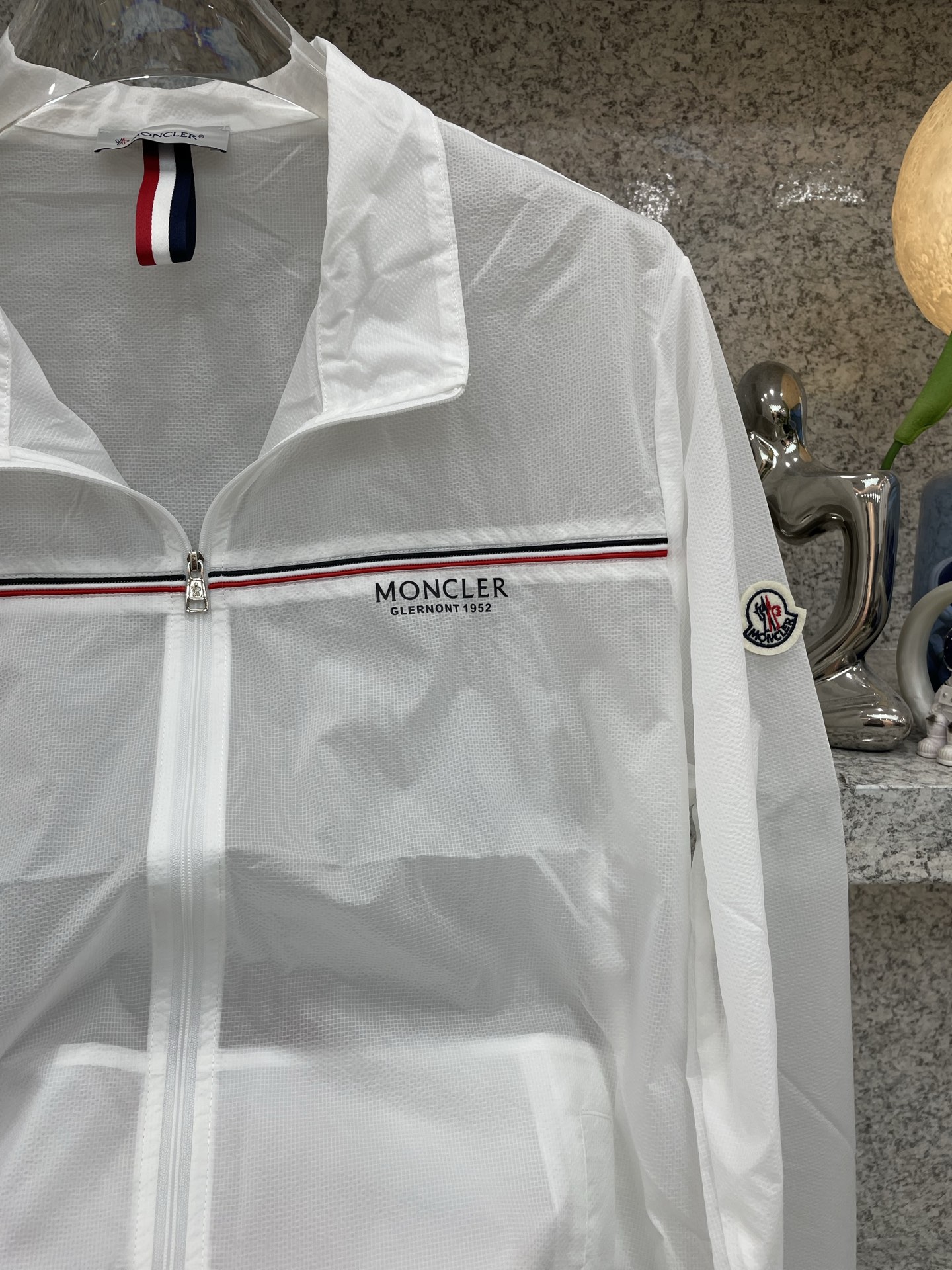 MC盟扣莱 🔈26年春夏新品 休闲防晒服外套，🥰夏日外出旅游必备！能有效的抵挡紫外线，使你的肌肤不会受到