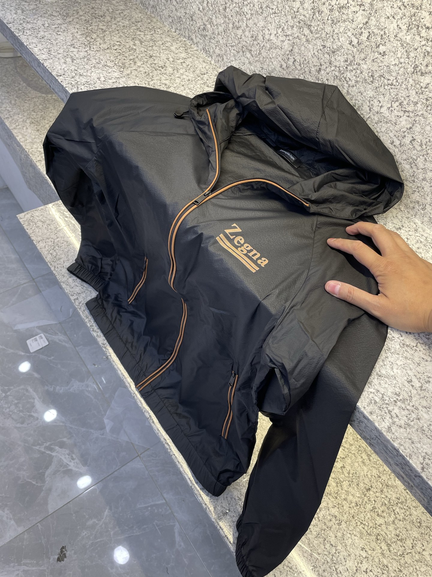 EZ杰尼亚🔈26年春夏新品 休闲防晒服外套，🥰夏日外出旅游必备！能有效的抵挡紫外线，使你的肌肤不会受到伤