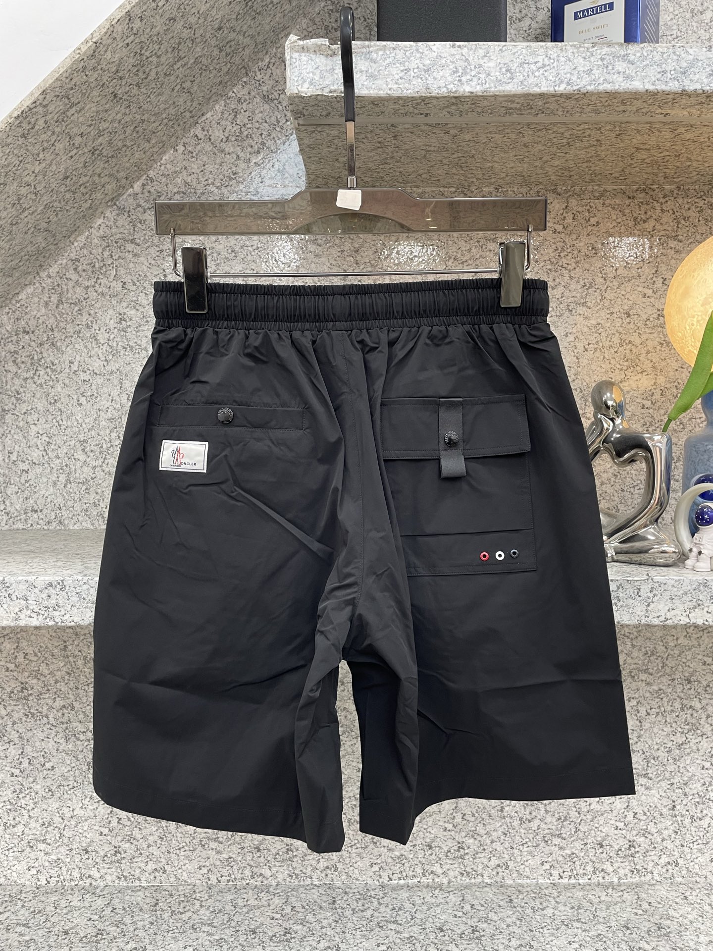 Moncler蒙口 2026XX夏季新款短裤🩳轻薄防风面料，透气舒适，夏天穿超合适！宽松版型+抽绳设计，