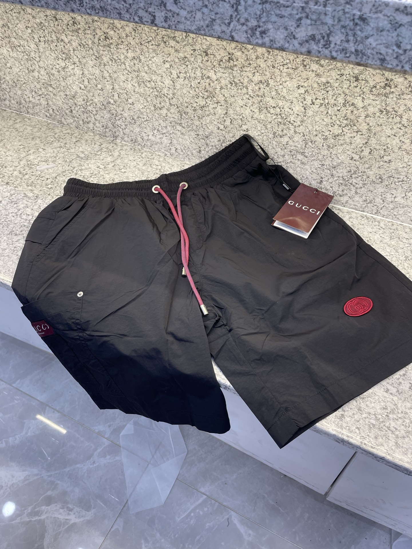 GUGUI古倚 2026XX夏季新款短裤🩳轻薄防风面料，透气舒适，夏天穿超合适！宽松版型+抽绳设计，松紧