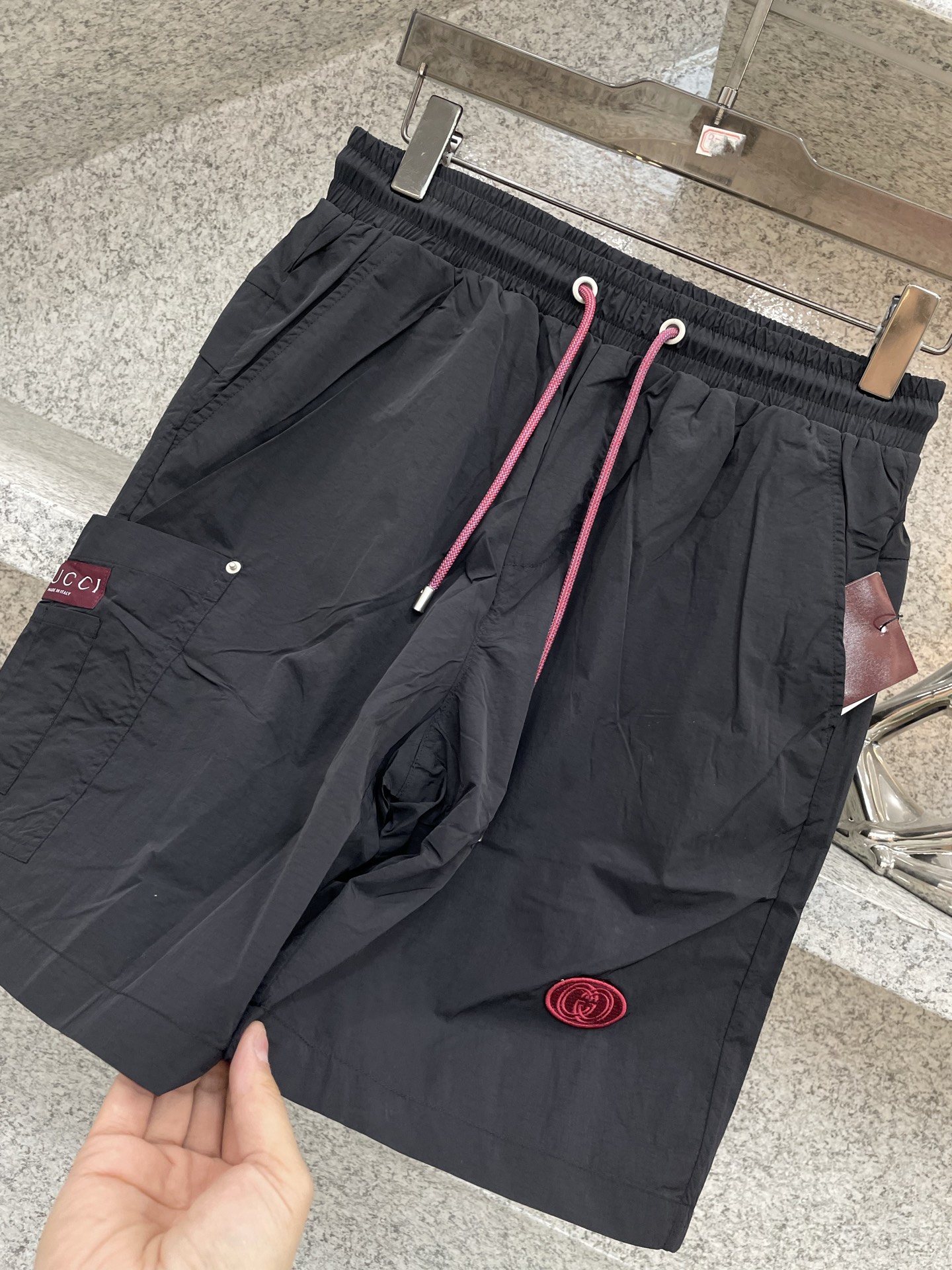 GUGUI古倚 2026XX夏季新款短裤🩳轻薄防风面料，透气舒适，夏天穿超合适！宽松版型+抽绳设计，松紧