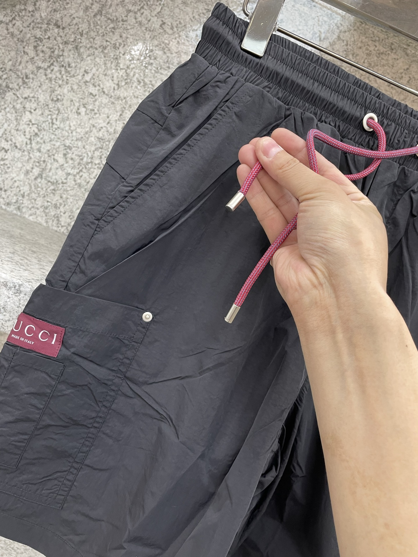 GUGUI古倚 2026XX夏季新款短裤🩳轻薄防风面料，透气舒适，夏天穿超合适！宽松版型+抽绳设计，松紧