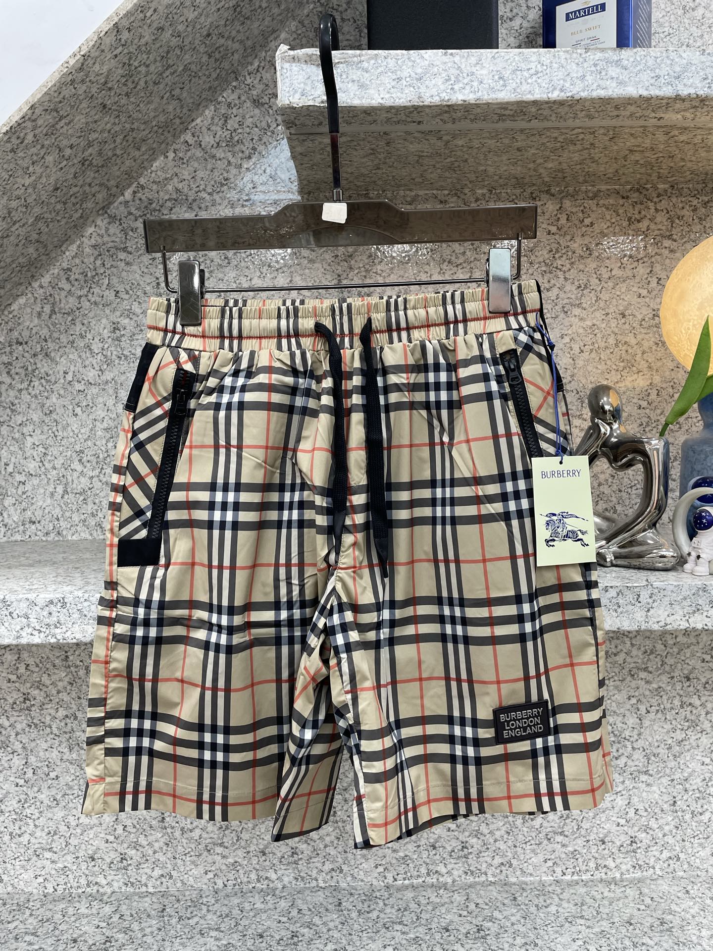 BBR 2026XX夏季新款短裤🩳轻薄防风面料，透气舒适，夏天穿超合适！宽松版型+抽绳设计，松紧随心调节