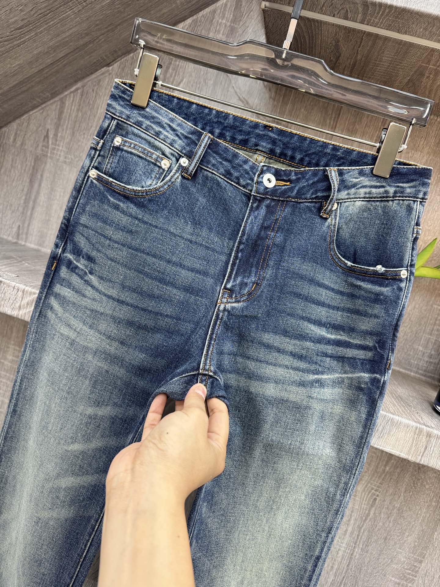 DIOR迪澳😘秋冬26👖新品牛仔裤 进口订制面料🆕柔软亲肤面料 颜色超级漂亮 奢华独家五皮牌 工艺+洗水外贸📝品质感细节