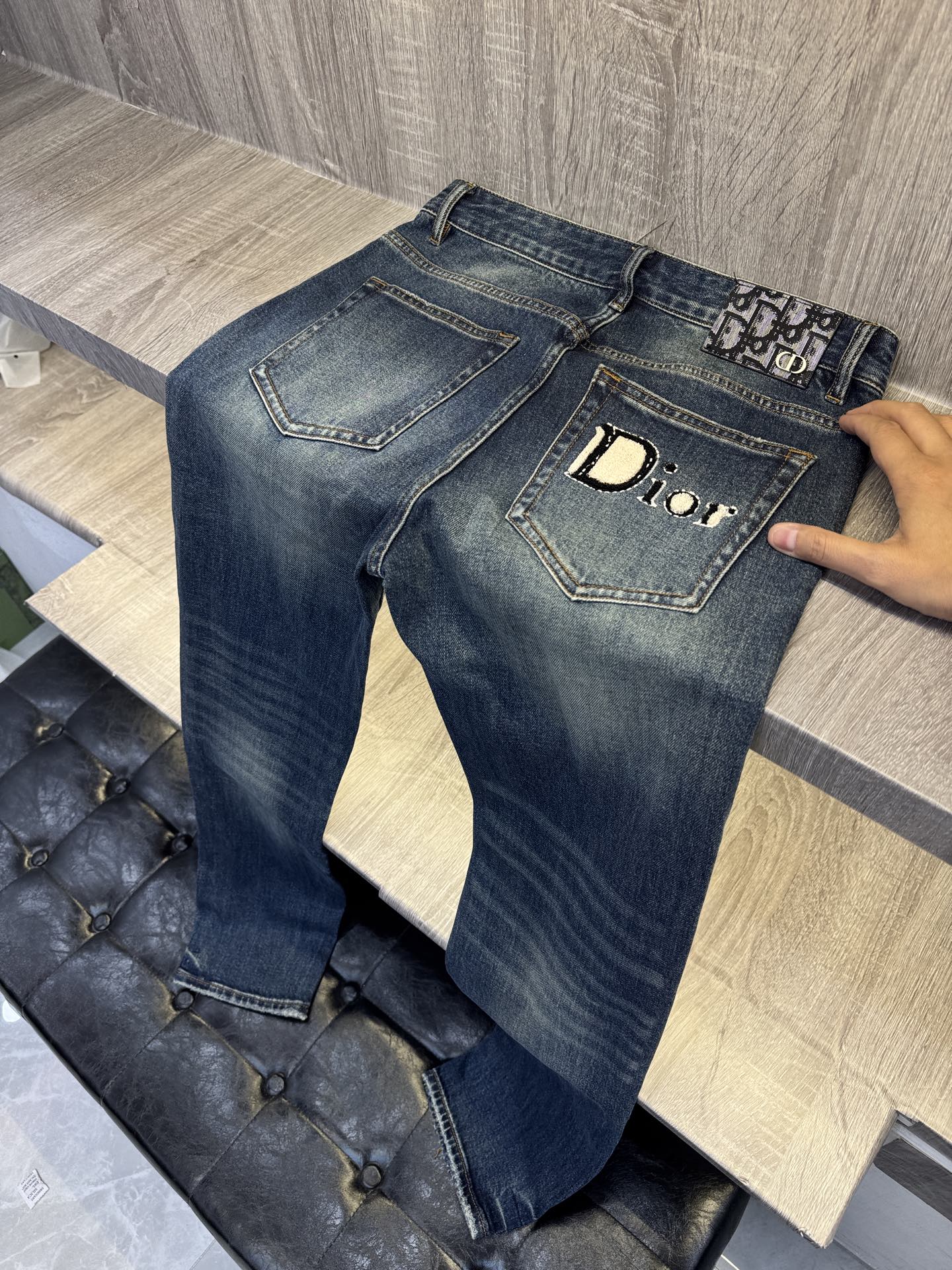 DIOR迪澳😘秋冬26👖新品牛仔裤 进口订制面料🆕柔软亲肤面料 颜色超级漂亮 奢华独家五皮牌 工艺+洗水外贸📝品质感细节