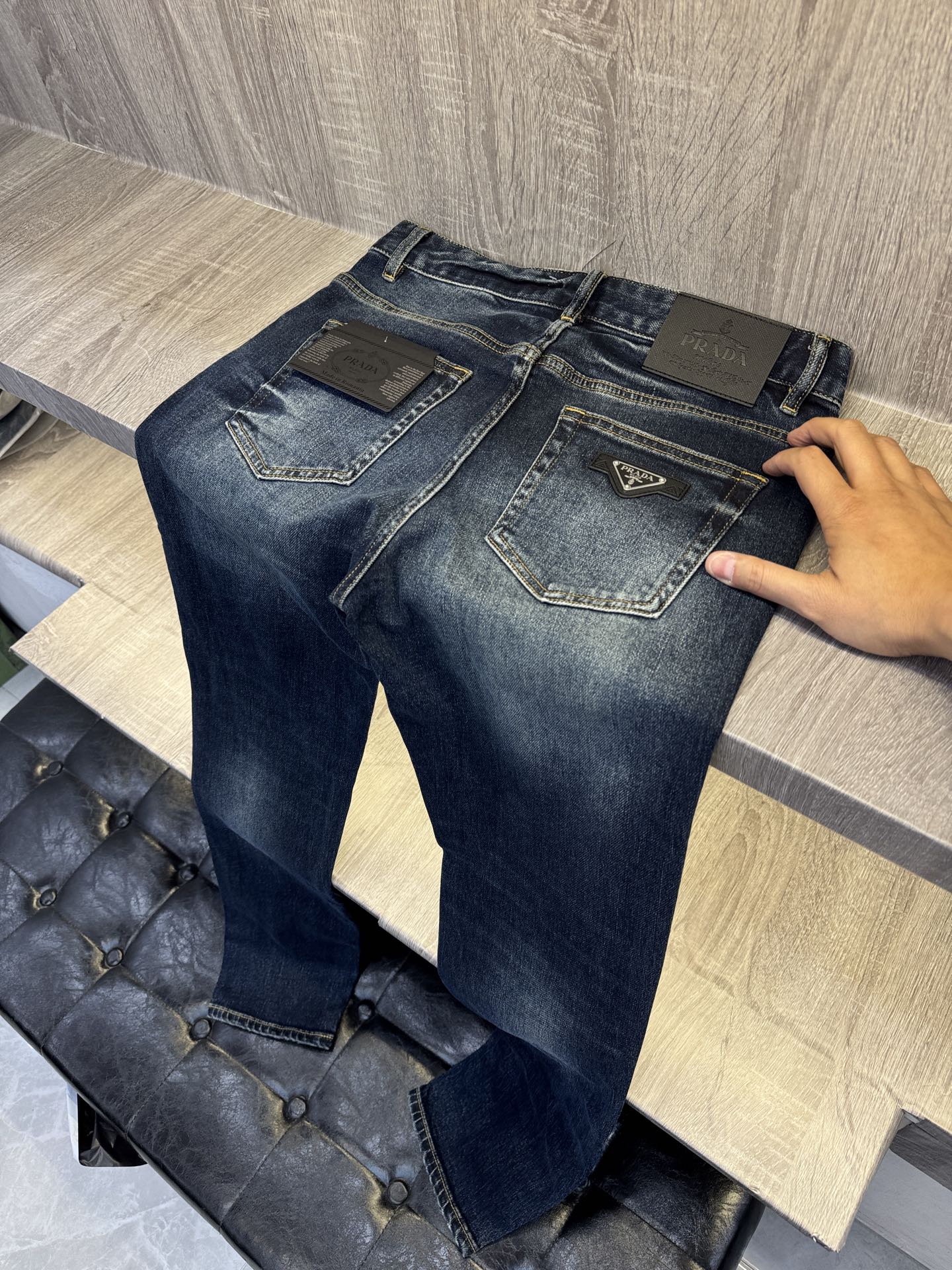 PRAD普拉哒😘秋冬26👖深绽蓝洗水 新品牛仔裤 专柜原版代购品质 🆕颜色超级漂亮 奢华独家五皮牌 工艺+洗水外贸📝品质