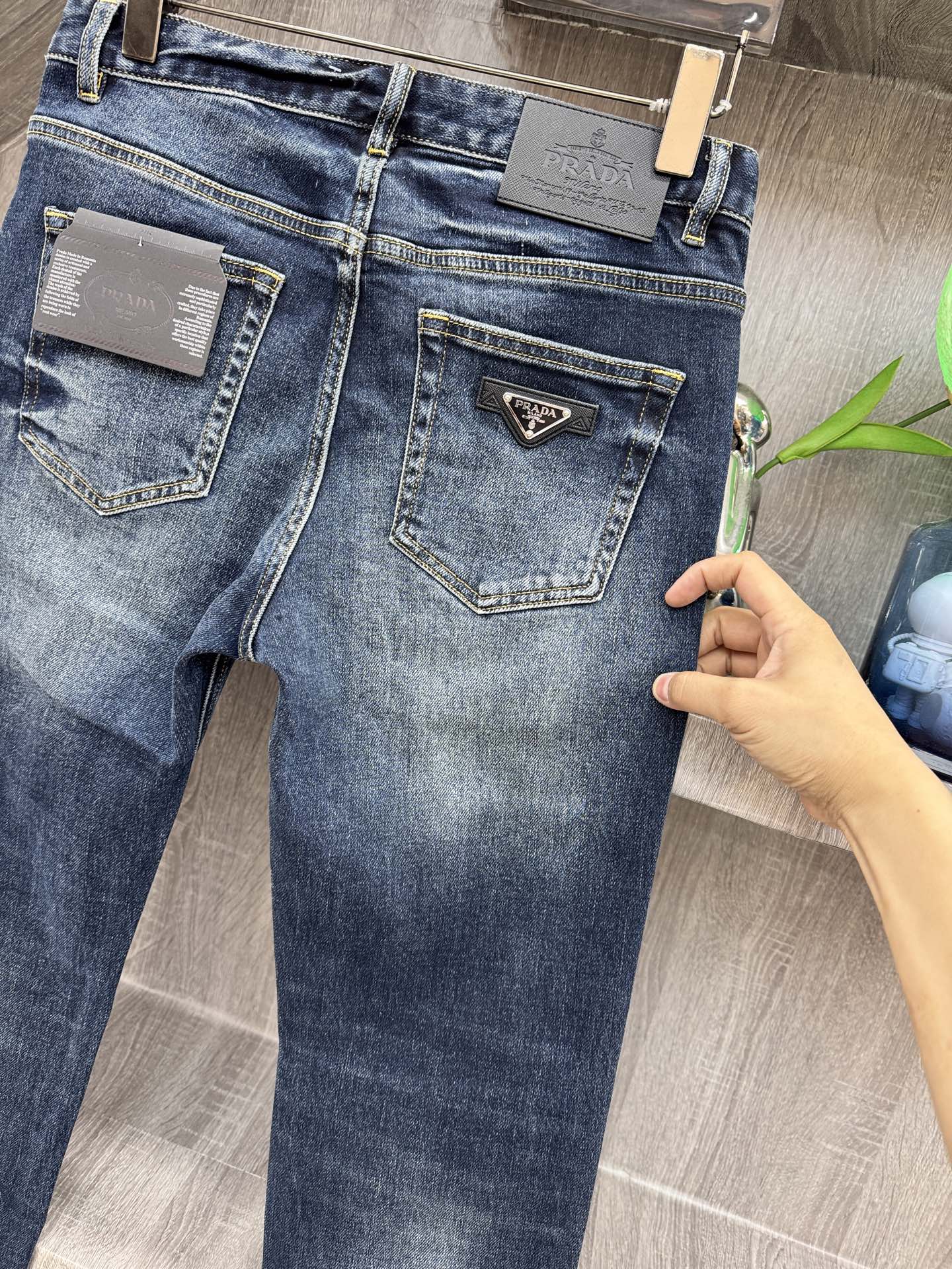 PRAD普拉哒😘秋冬26👖深绽蓝洗水 新品牛仔裤 专柜原版代购品质 🆕颜色超级漂亮 奢华独家五皮牌 工艺+洗水外贸📝品质