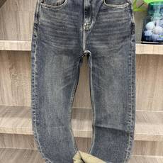DI&R 直筒复古洗水丹宁面料,莱赛尔锁色面料!没有重度水洗,面料的越穿越漂亮,养牛质感拉满。明黄色撞色走线,层次感十足 DI&R 直筒复古洗水丹宁面料,莱赛尔锁色面料!没有重度水洗,面料的越穿越漂亮,养牛质感拉满。明黄色撞色走线,层次感十足