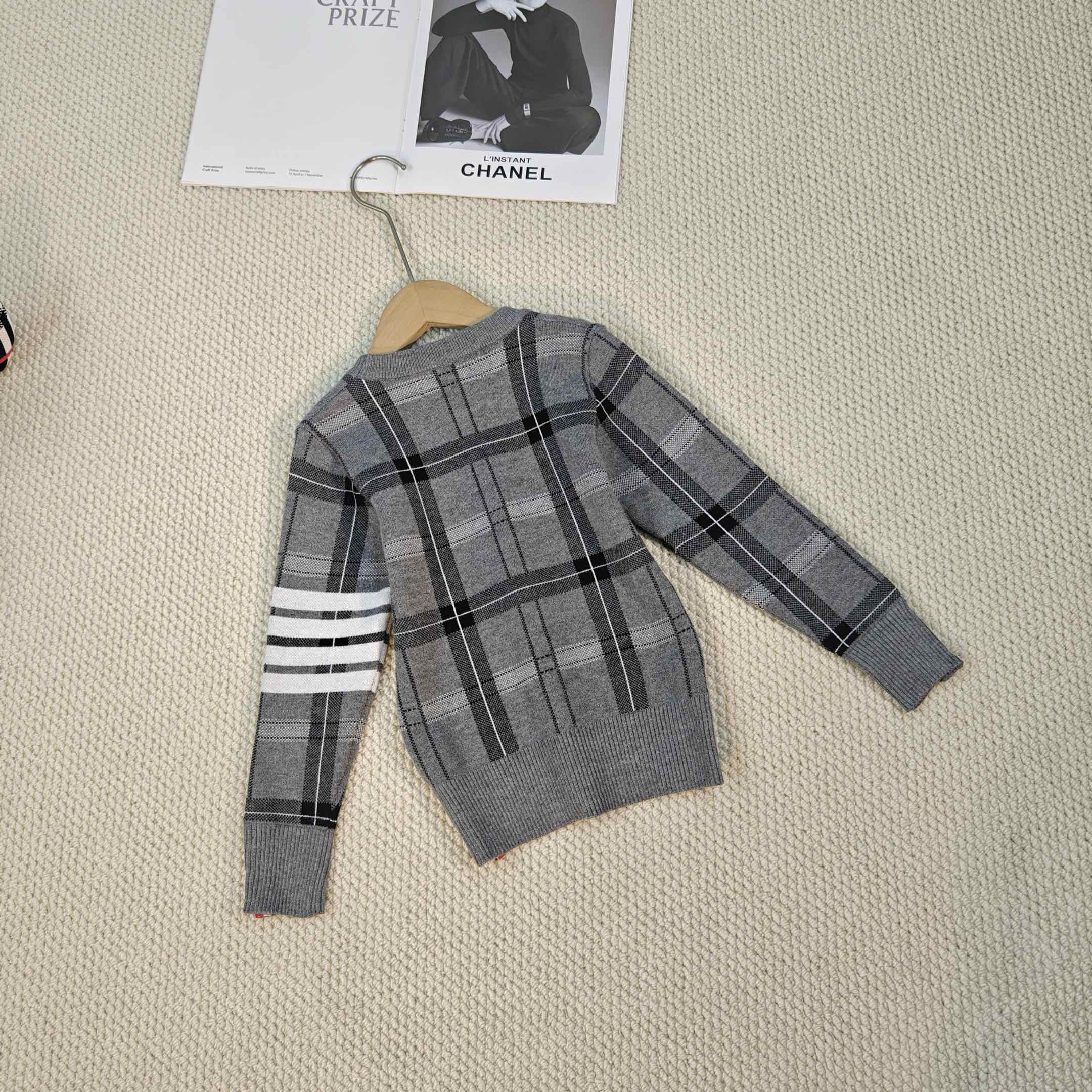 Tom’s New Knitting Sweater Collection for Kids and Men: Insulated and Stylish Tops - 图片 7