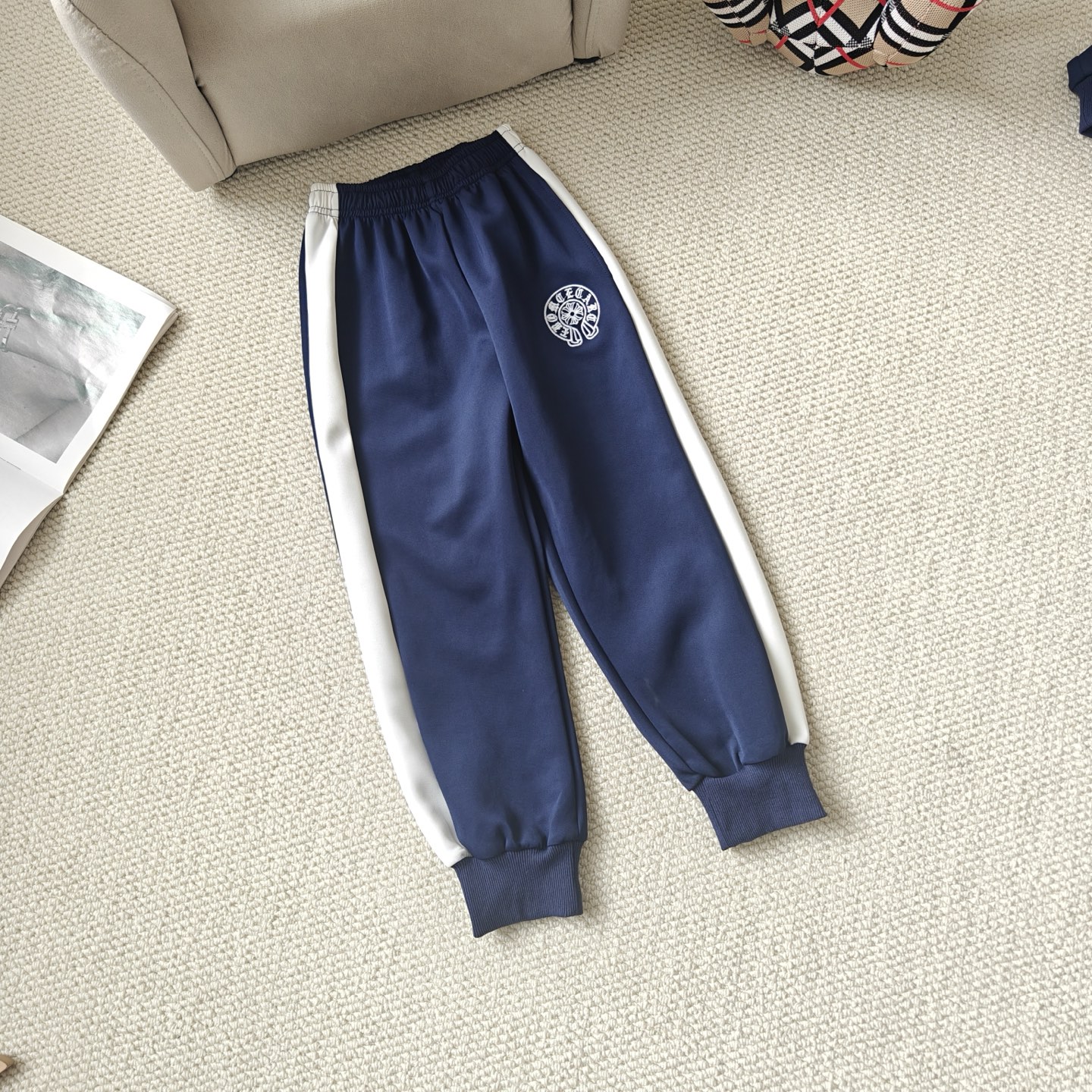 2025 Spring Children’s Motivation Suit: Short-Stealing Atmospheres, One-Stop Dress! - 图片 3