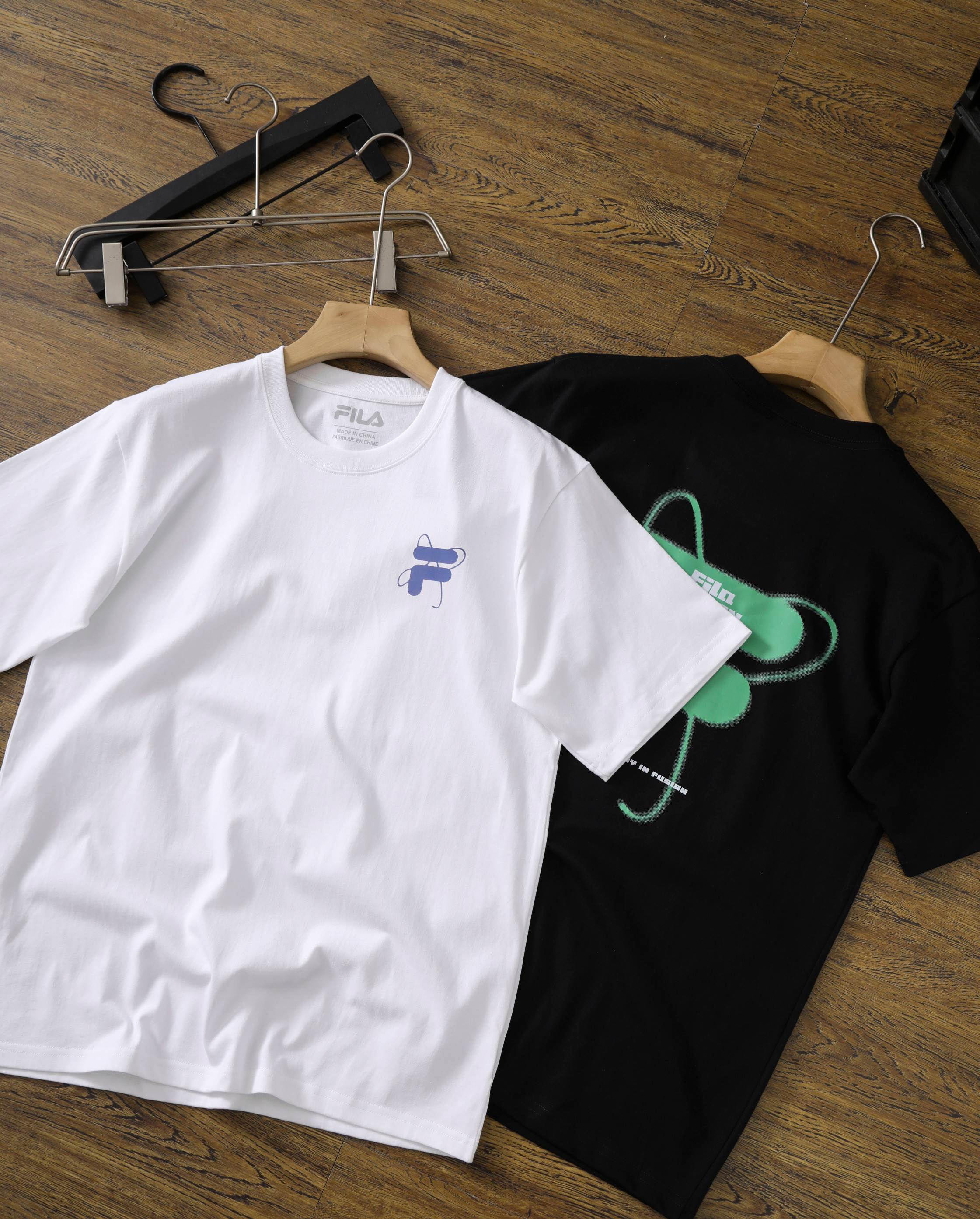 Alternative view of T-Shirt 04134
