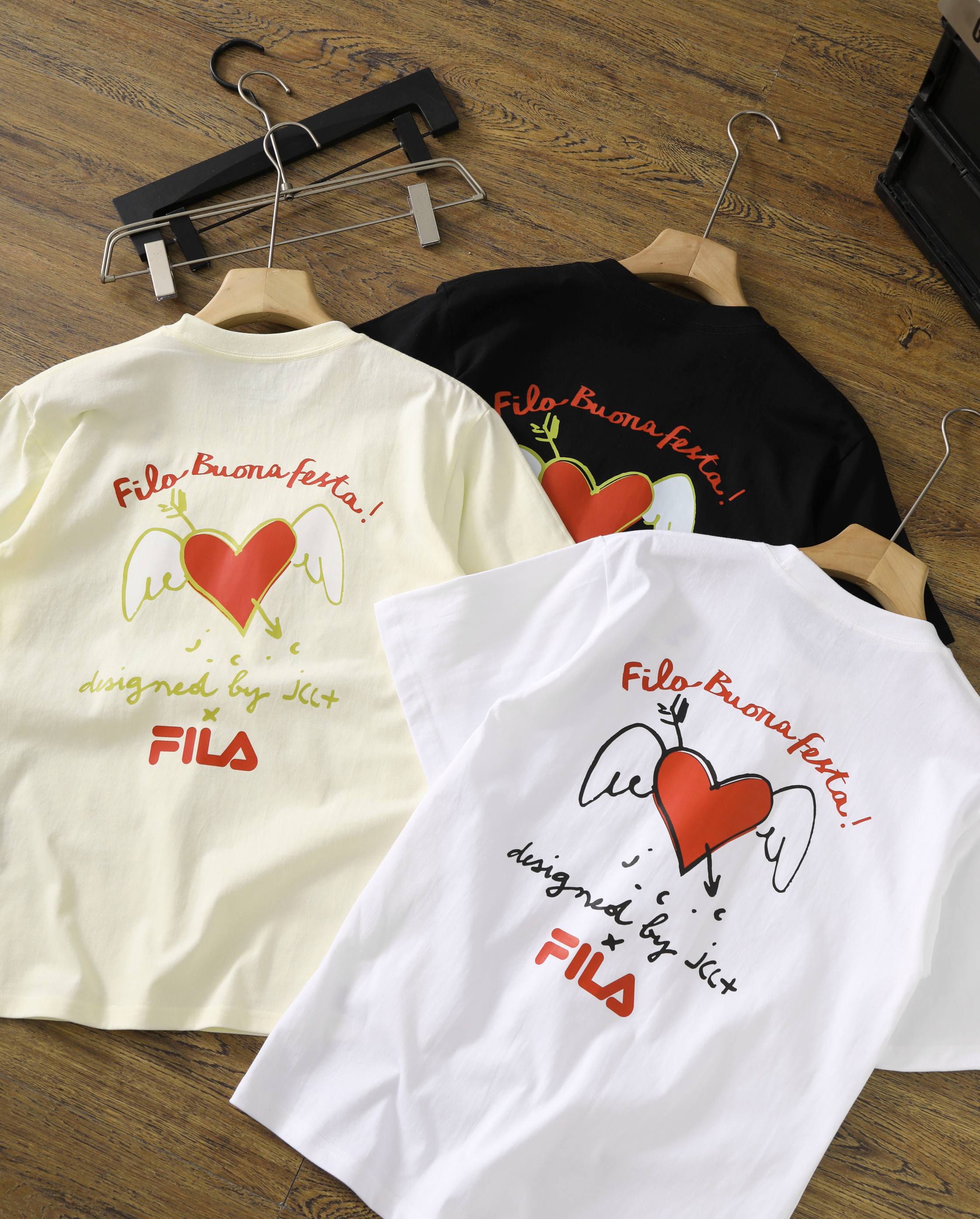 Alternative view of T-Shirt 04137