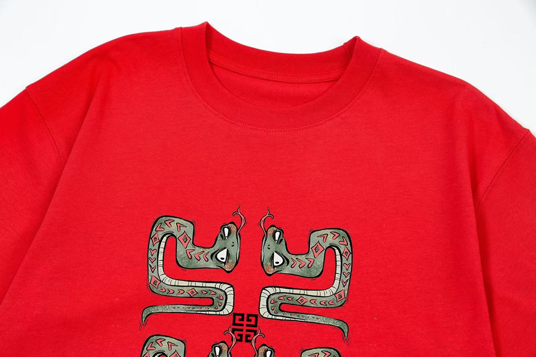 Givenchy Snake Year Limited Edition Logo Print Short Sleeve T-Shirt 4 i1734193731 4494 0