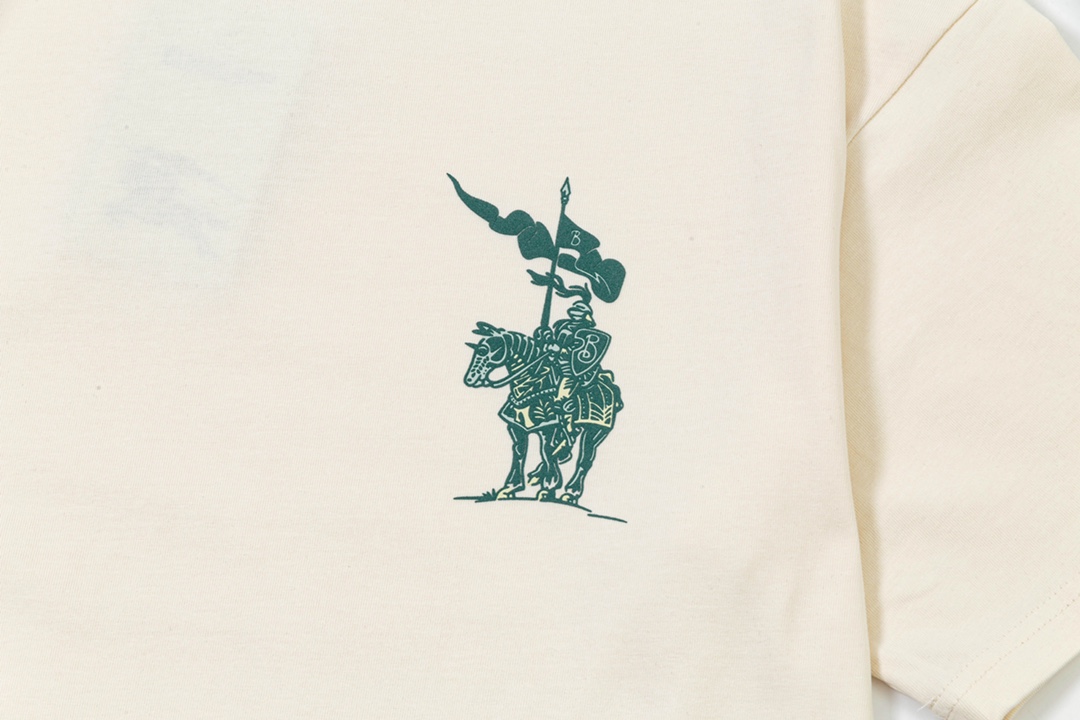 Burberry War Horse Flag Logo Print Short Sleeve T-Shirt - Unisex 6 i1734614276 3799 3
