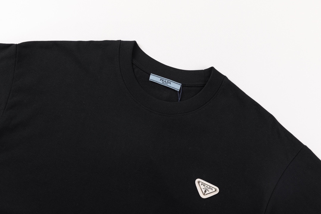Prada Men's Black Cotton T-Shirt with Sleeve Logo and Triangle Patch 3 i1734620174 5357 1
