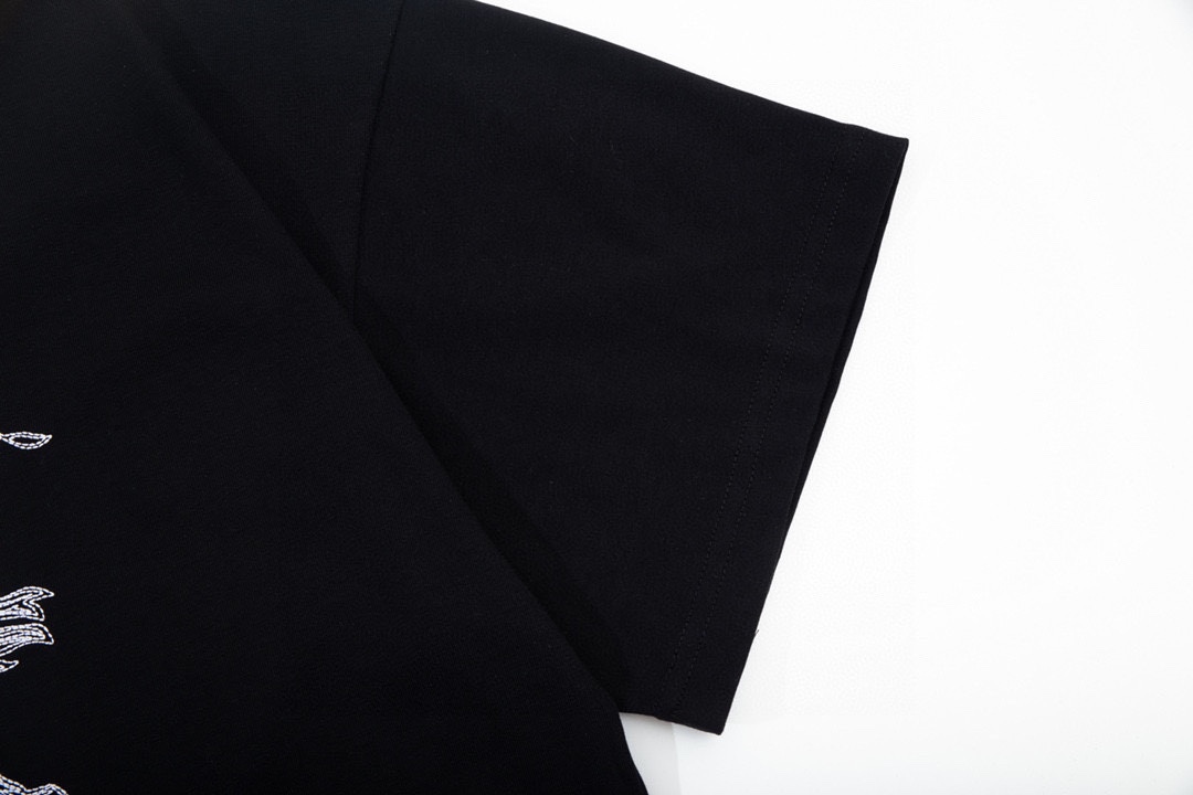Prada Men's Black Cotton T-Shirt with Sleeve Logo and Triangle Patch 9 i1734620175 710 8