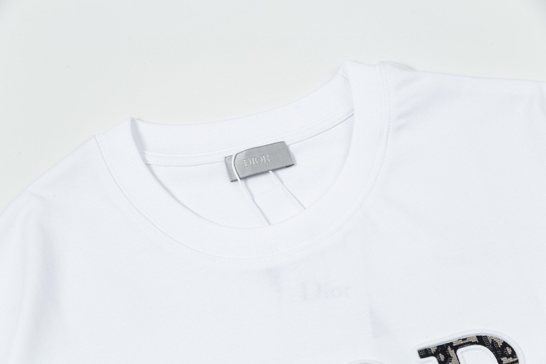 Dior Jacquard Patchwork Embroidery T-Shirt, Retro-Inspired, Unisex Style 3 i1734620351 9101 2