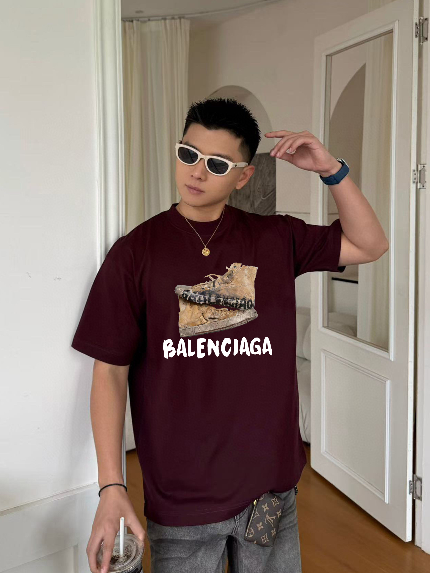 Balenciaga Vintage Shoe Print T-Shirt, Unisex Cotton Tee, Fashionable Streetwear 10 i1736932247289 4878 0 8