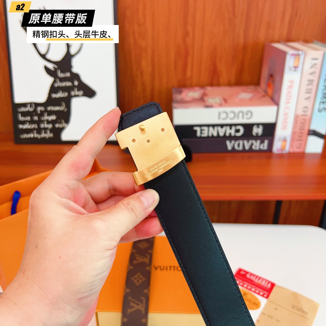 💰210包邮 路易L驴家 寬度4.0cm 面為原廠头层牛皮  風格效果 底為柔軟的黑色头层牛皮 經典字母精钢扣头效果 手感極佳 从买原版到开发历经数月打造而出 选料 做工细节 媲美ZP