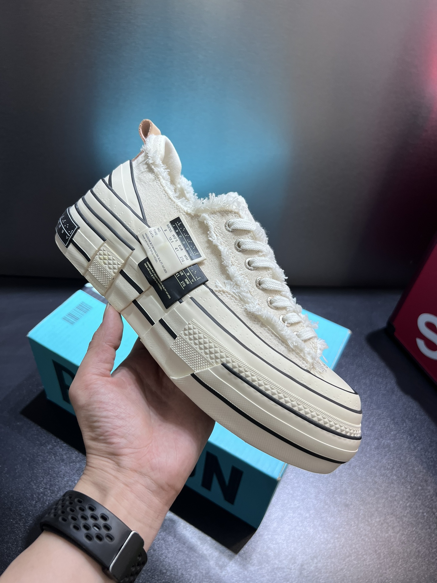NO:347770,New models are available on the shelves. Original single-channel goods from Dongguan. Differentiated market currency version. Double standard. Wu Jianhao x Vessel. Beggar vulcanized canvas shoes. Wu Jianhao Xvessel series. Original packaging. Number of sizes: 36-45,19860909新款上架 莞产原单渠道货 区别市场通货版本 双标 吴建豪 x Vessel 乞丐硫化帆布鞋吴建豪Xvessel系列 原版包装 码数:36-45,,Men's shoes