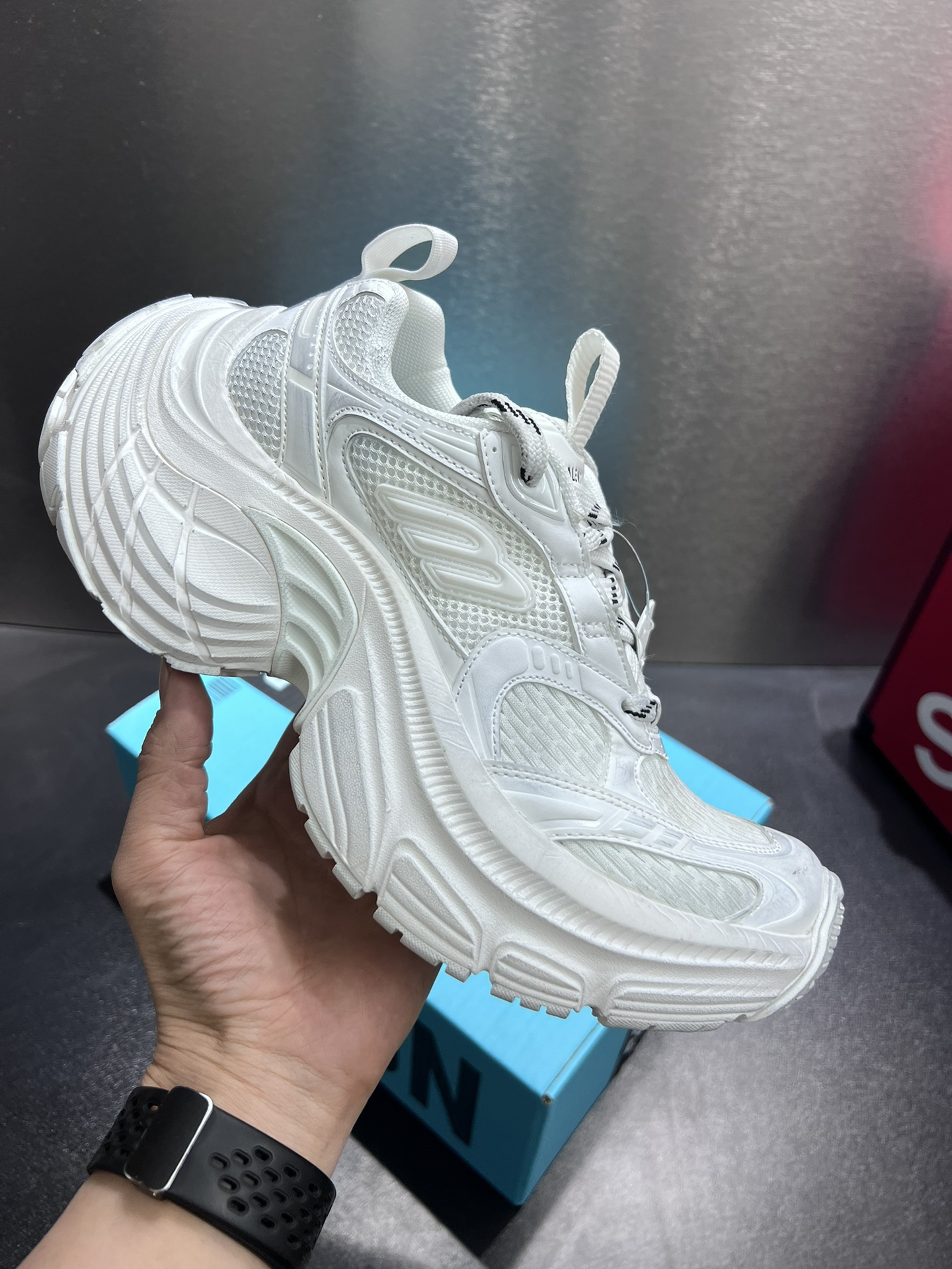 NO:274549,High-quality version real price Factory direct sales GOOD version of the company [BALEN] Balenciaga CARGO 6XL Sneakers Round head lace Low-top living mesh lace Low-top catwalk retro Balenciaga always stands at the forefront of fashion This model has a huge size and eye-catching design that conforms to the current trend of 