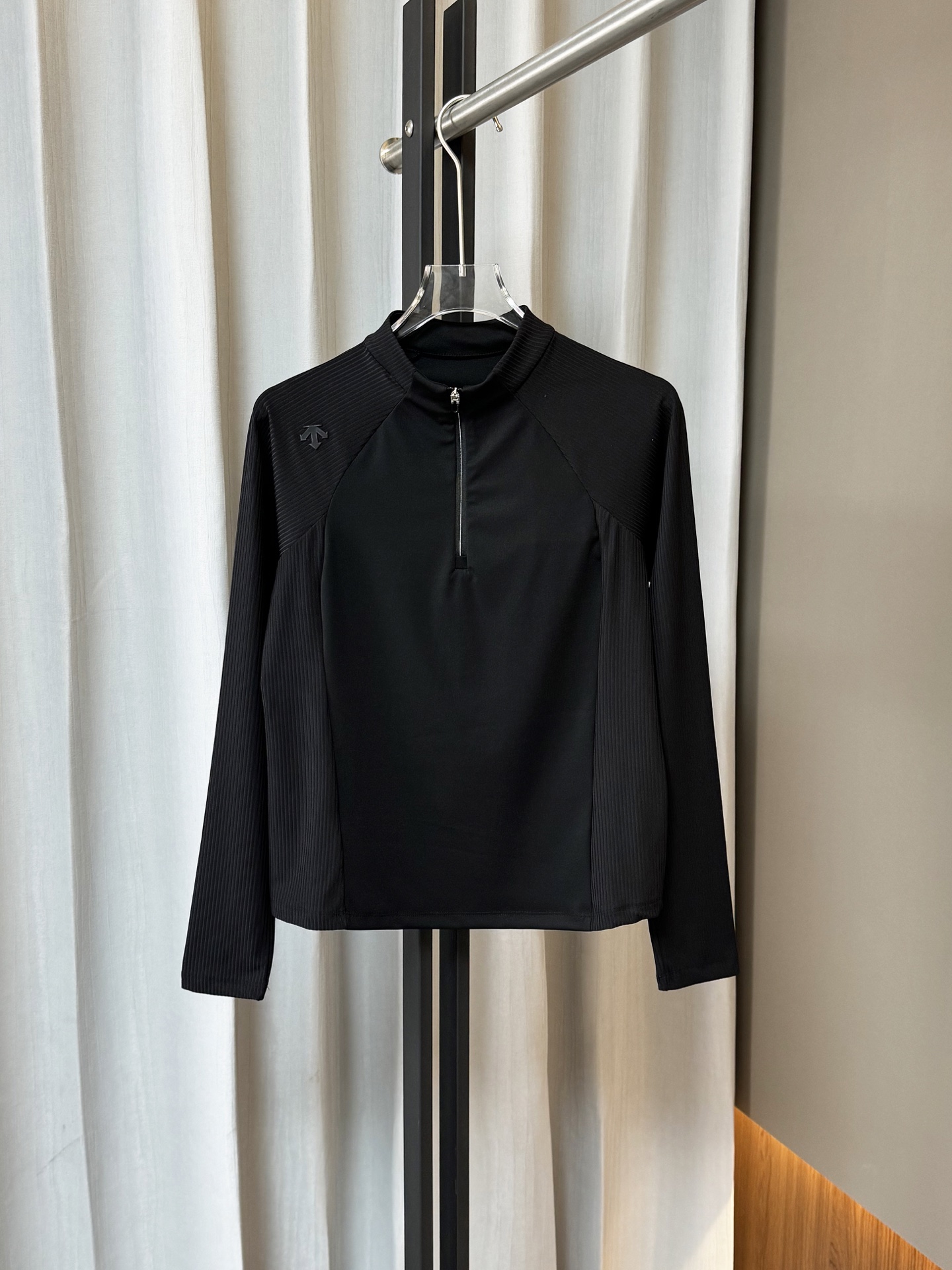 Manolo Blahnik Haute Couture Haute Couture Ready-to-Wear Clothing Dress 4