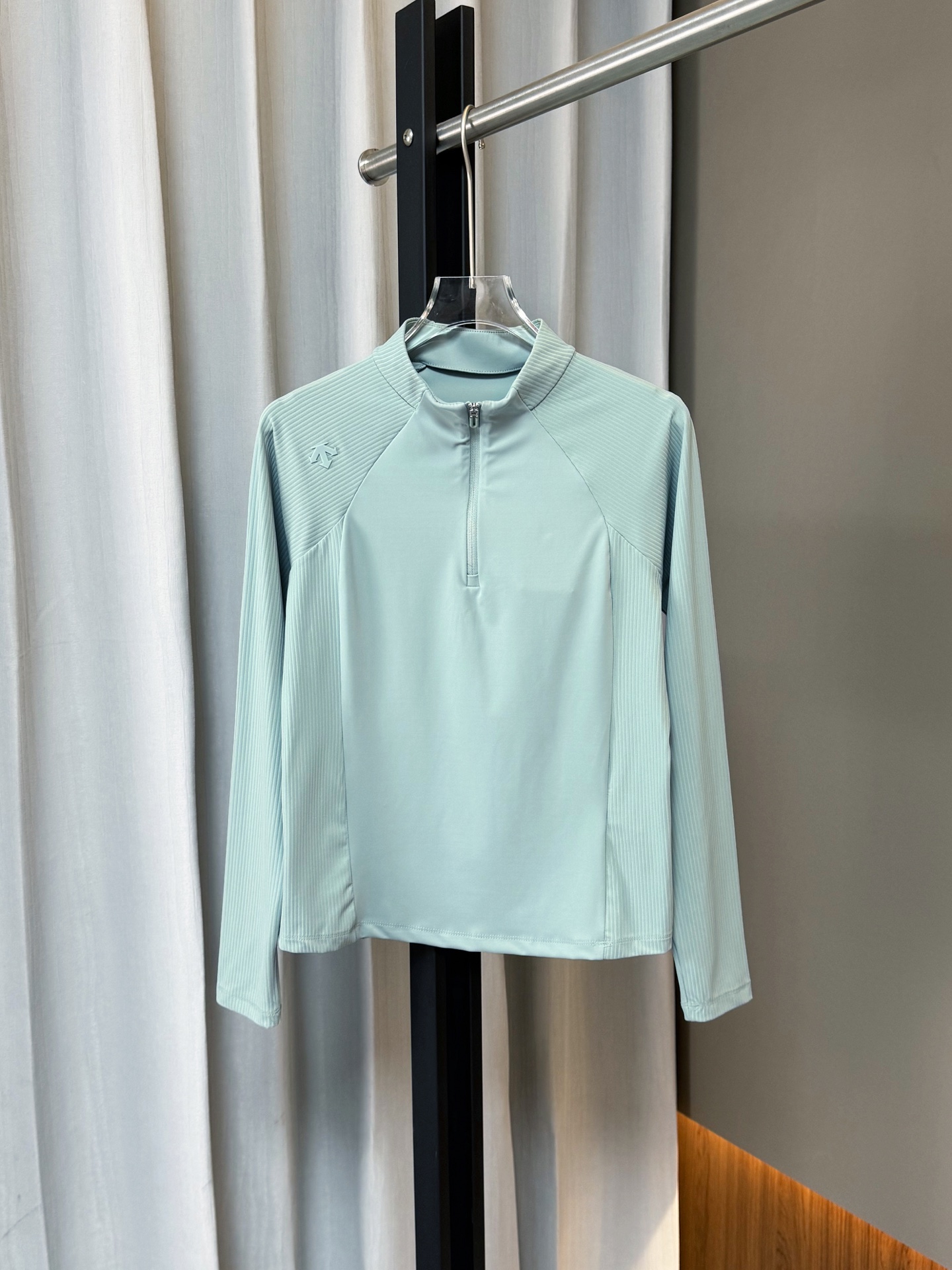 Manolo Blahnik Haute Couture Haute Couture Ready-to-Wear Clothing Dress 2