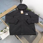 The North Face Clothing Coats & Jackets Black Embroidery Unisex Hooded Top Wq24604